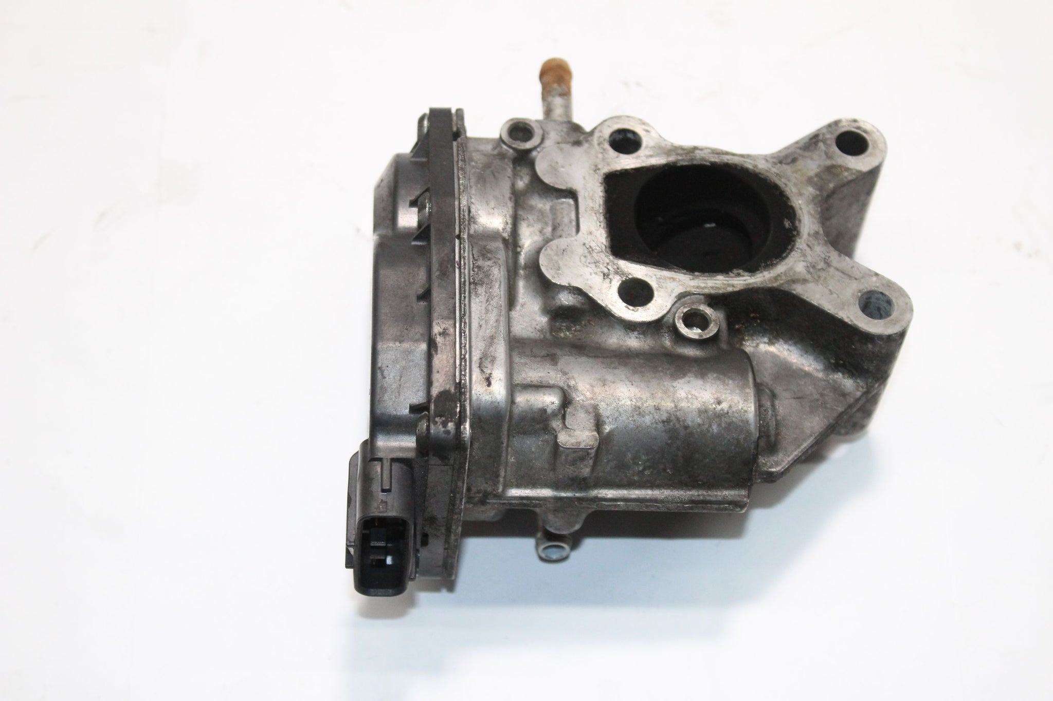 2015 MAZDA 6 2.2 EGR Valve SH0120300