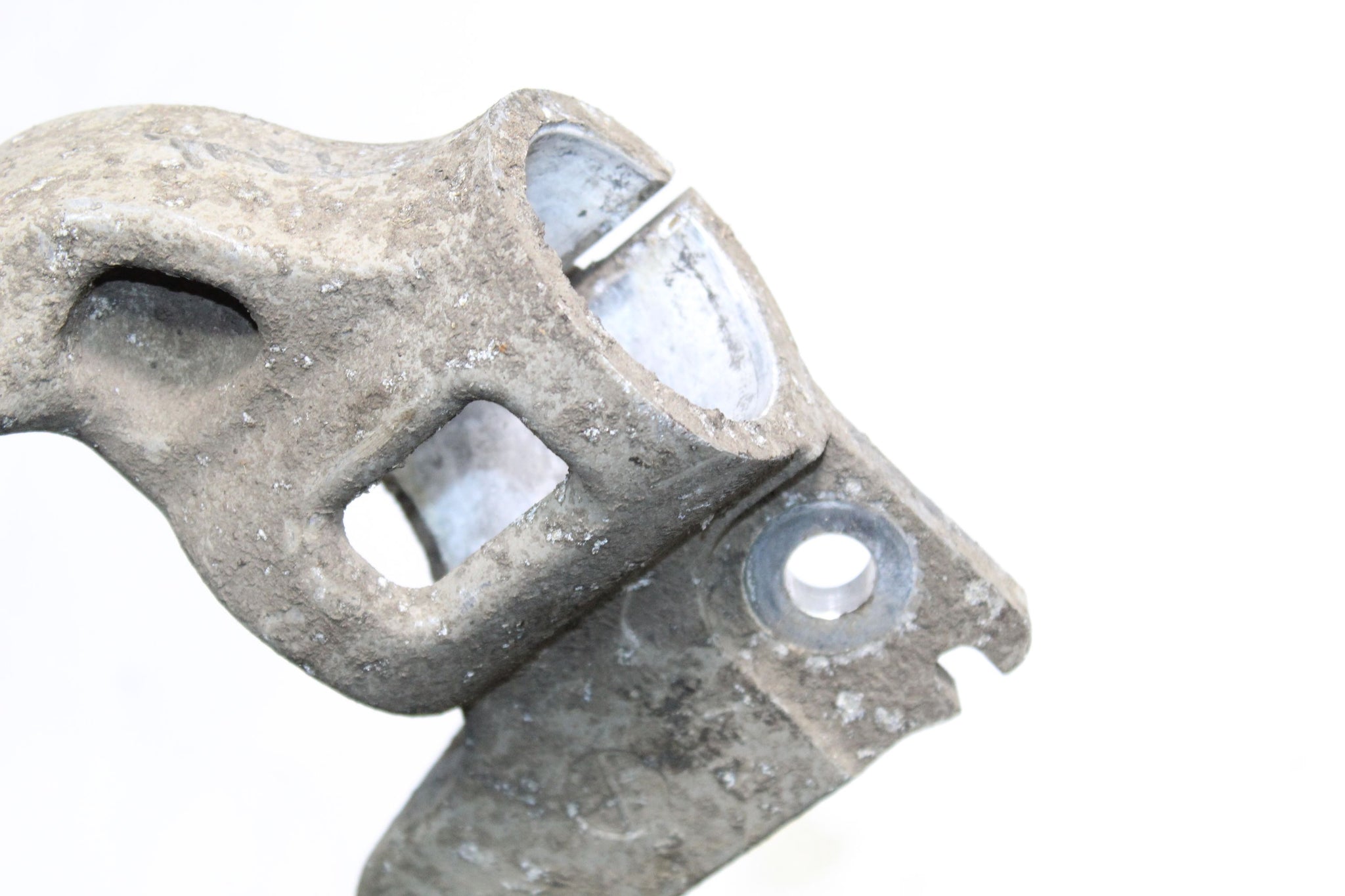 2014 RANGE ROVER VOGUE L405 Left side Front Suspension Leg Bracket