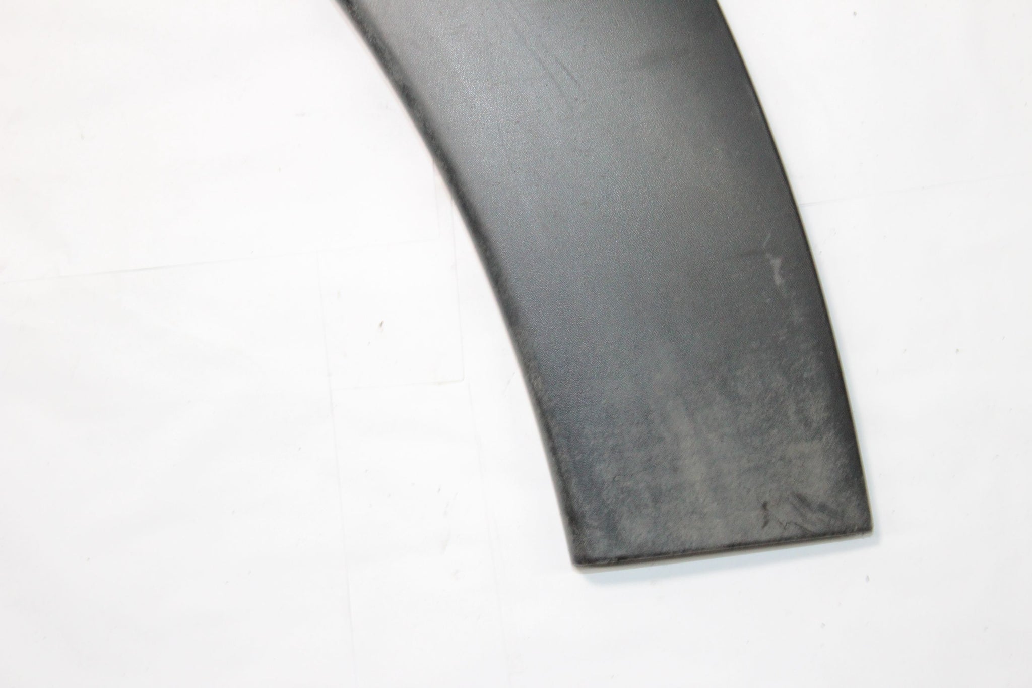 2018 CITROEN C4 CACTUS Right side Rear Wheel Arch Trim 9801554380
