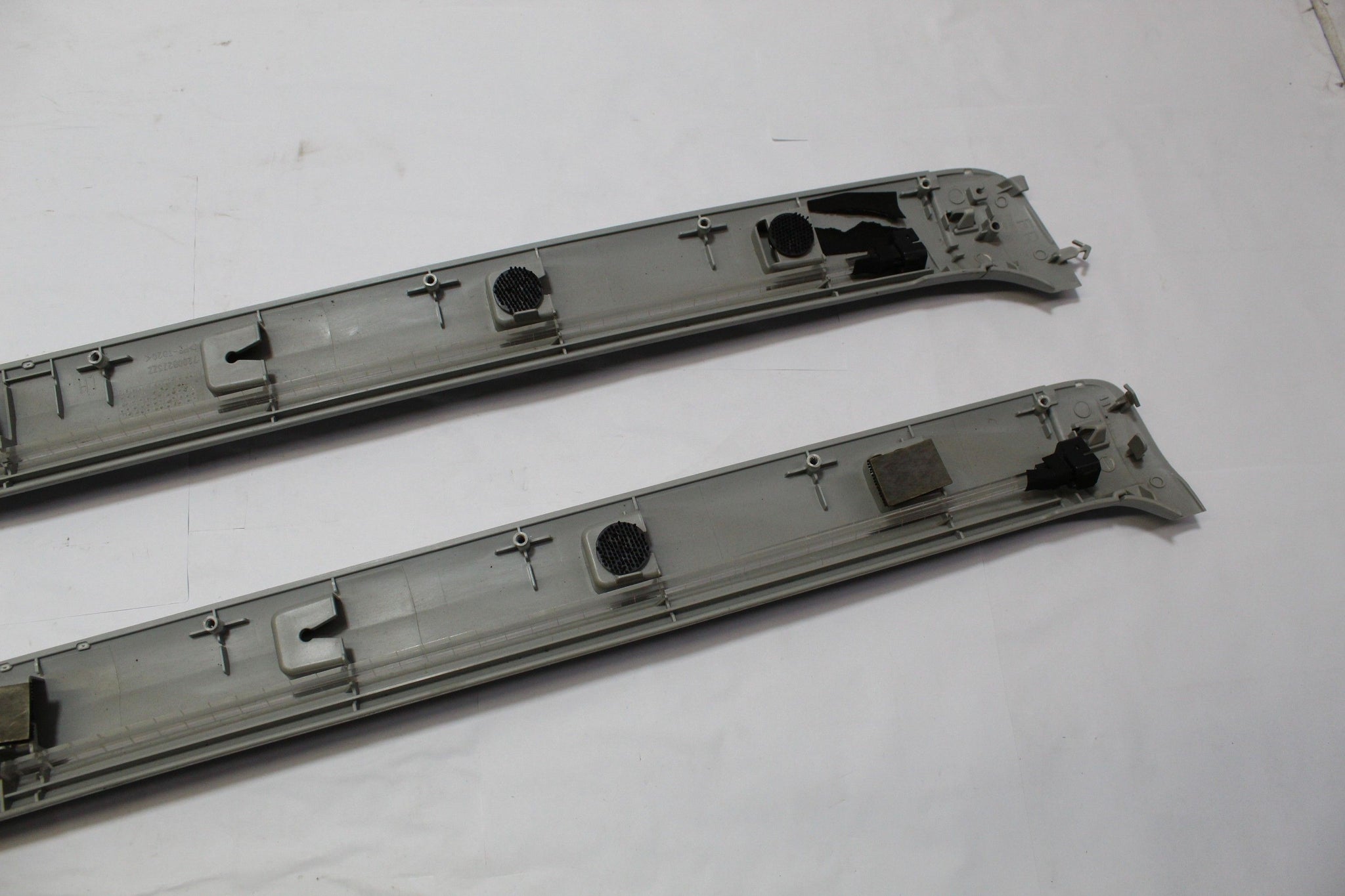 2015 MITSUBISHI ASX Panoramic Glass Trim Molding Pair 7200B273ZZ 7200B268ZZ