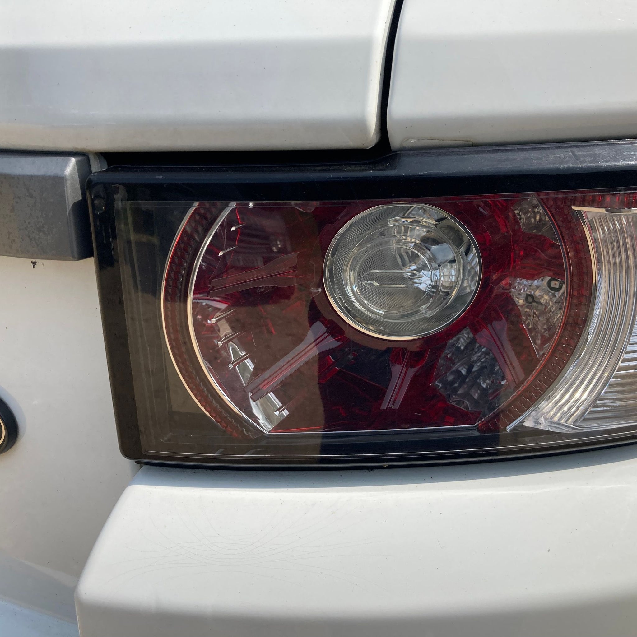 2012 RANGE ROVER EVOQUE RIGHT SIDE REAR TAIL LIGHT