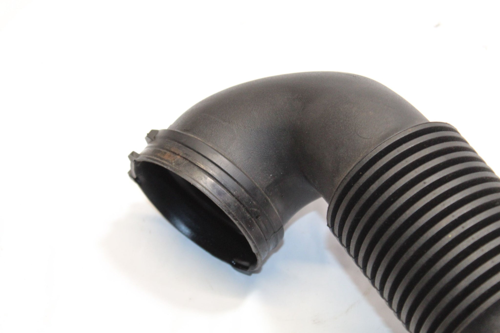 2015 LAND ROVER DISCOVERY SPORT 2.0 EGR Valve Air Intake Pipe GJ32-9F876-AB