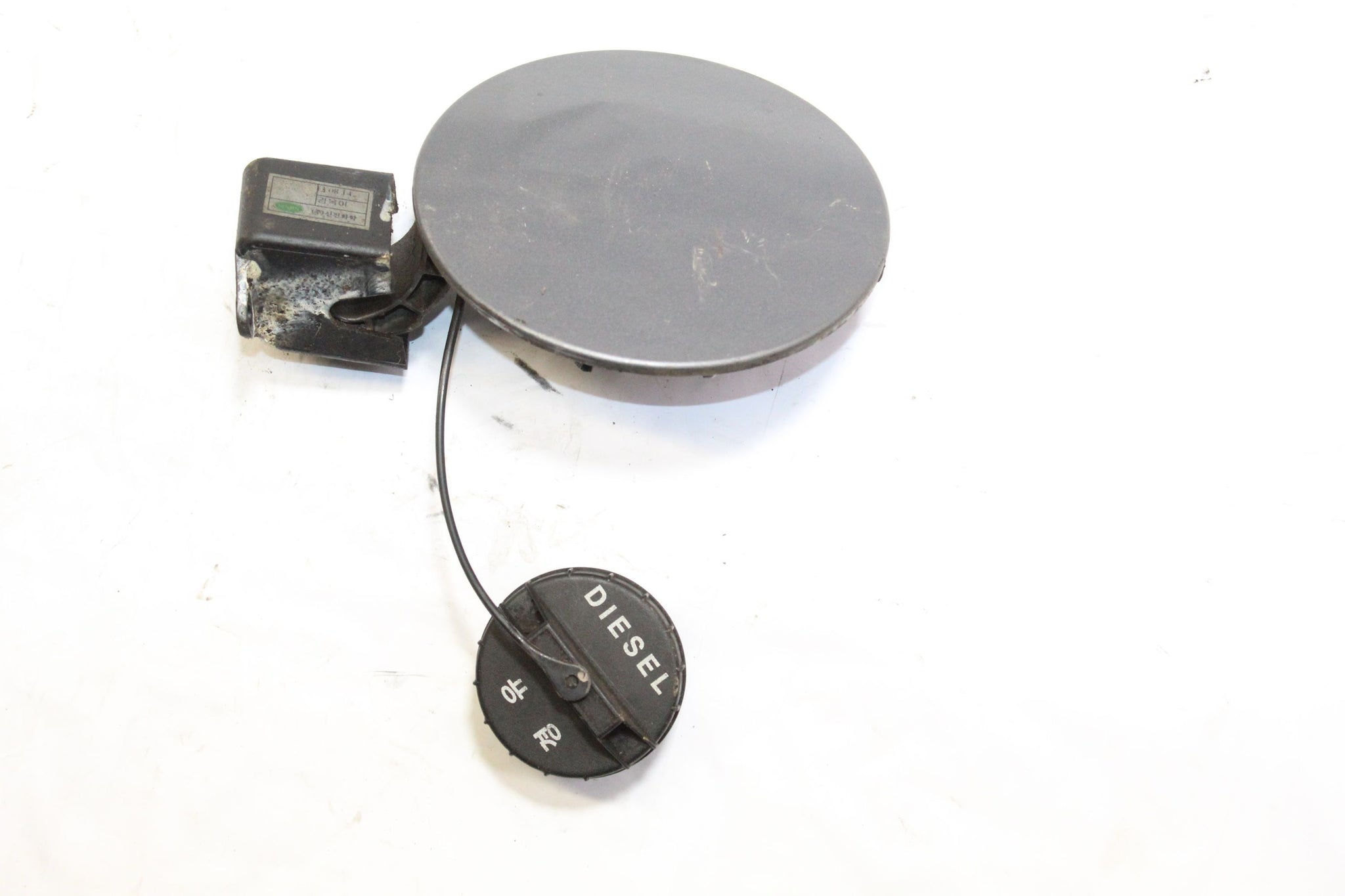 2013 SSANGYONG KORANDO 2.0 Diesel Fuel Flap GREY and Cap