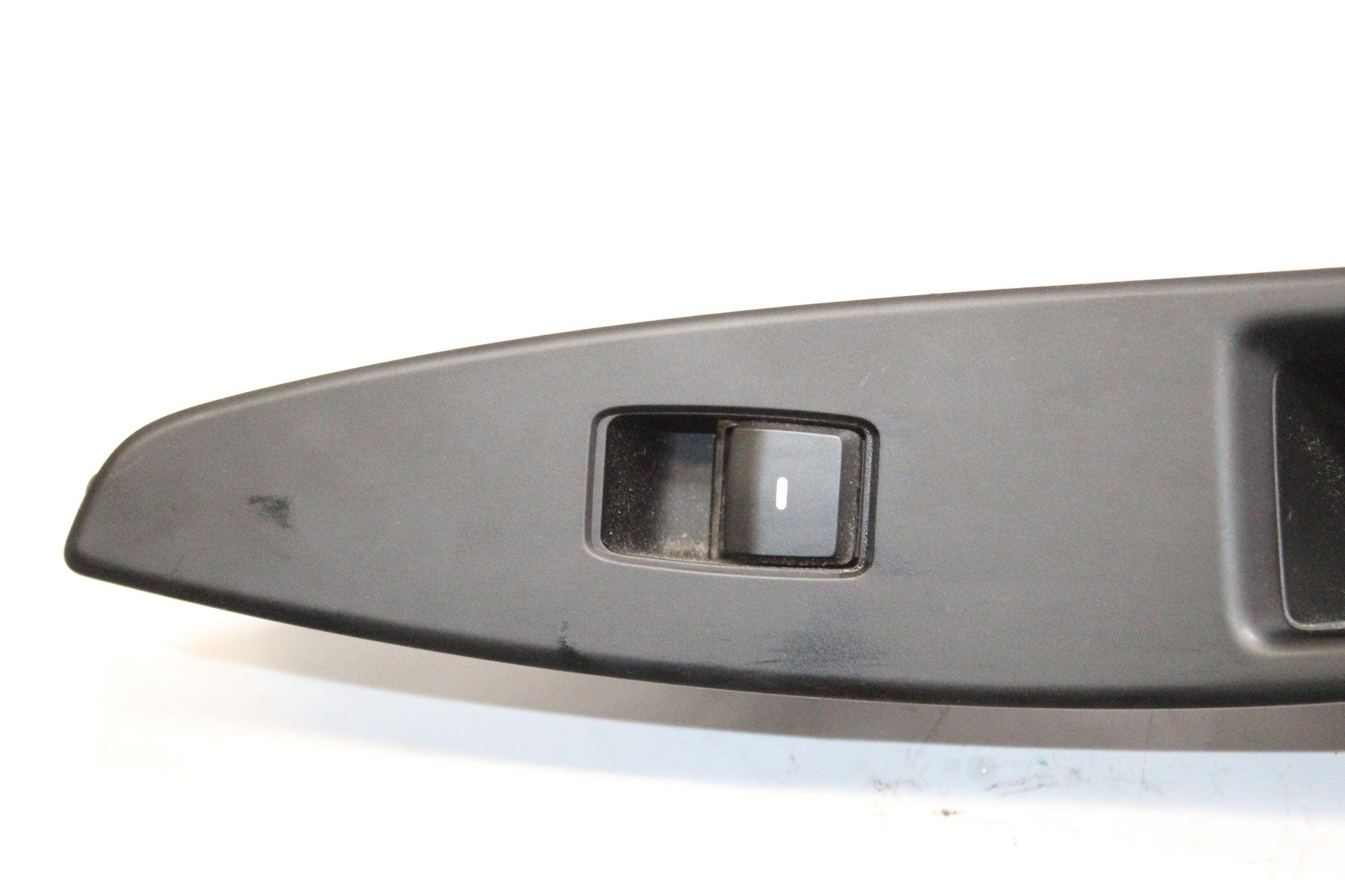 2017 HYUNDAI I20 Left side Door Window Switch 83741-C8010