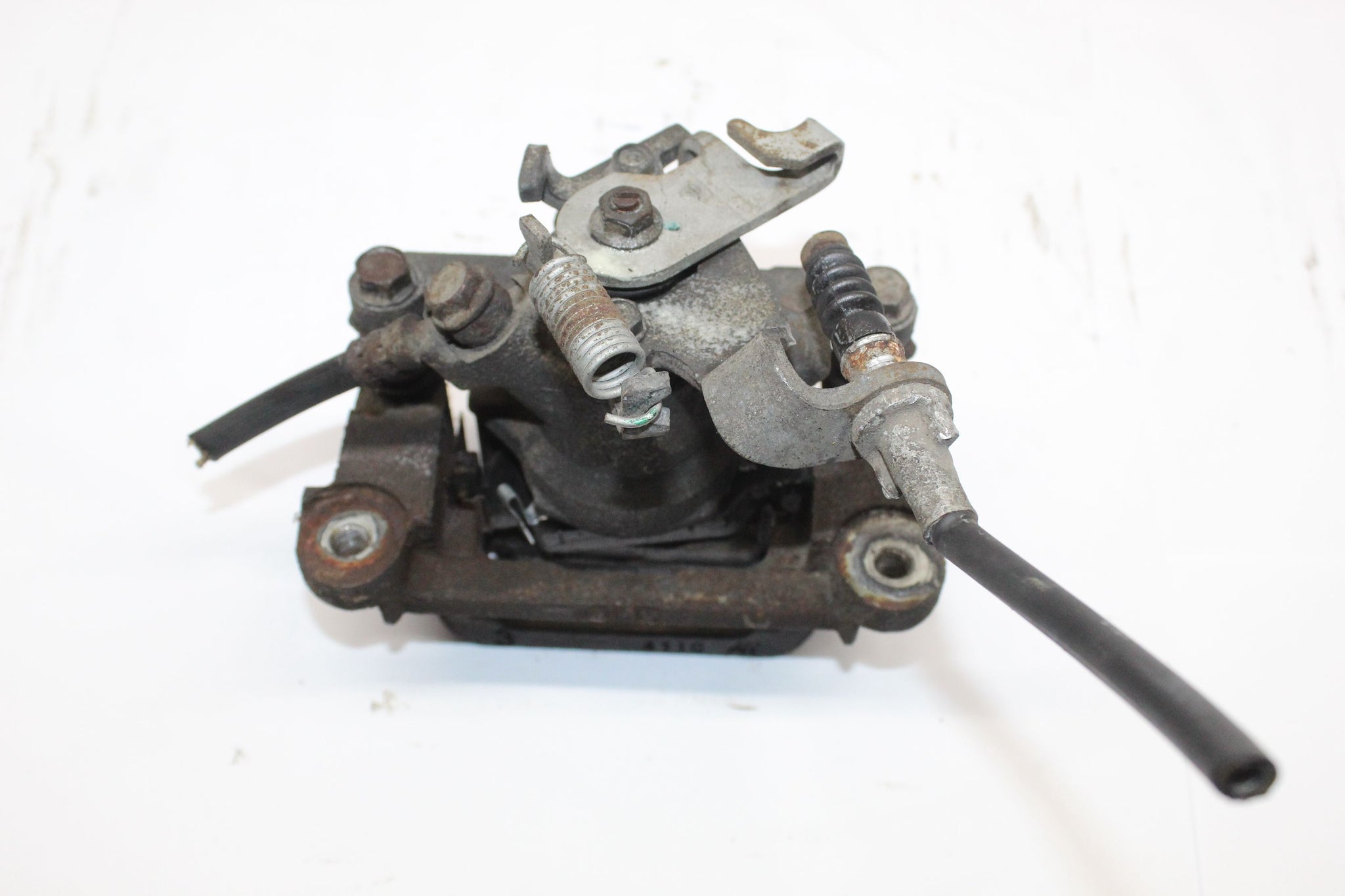 2014 MITSUBISHI OUTLANDER MK3 2.2 Right side Rear Brake Caliper