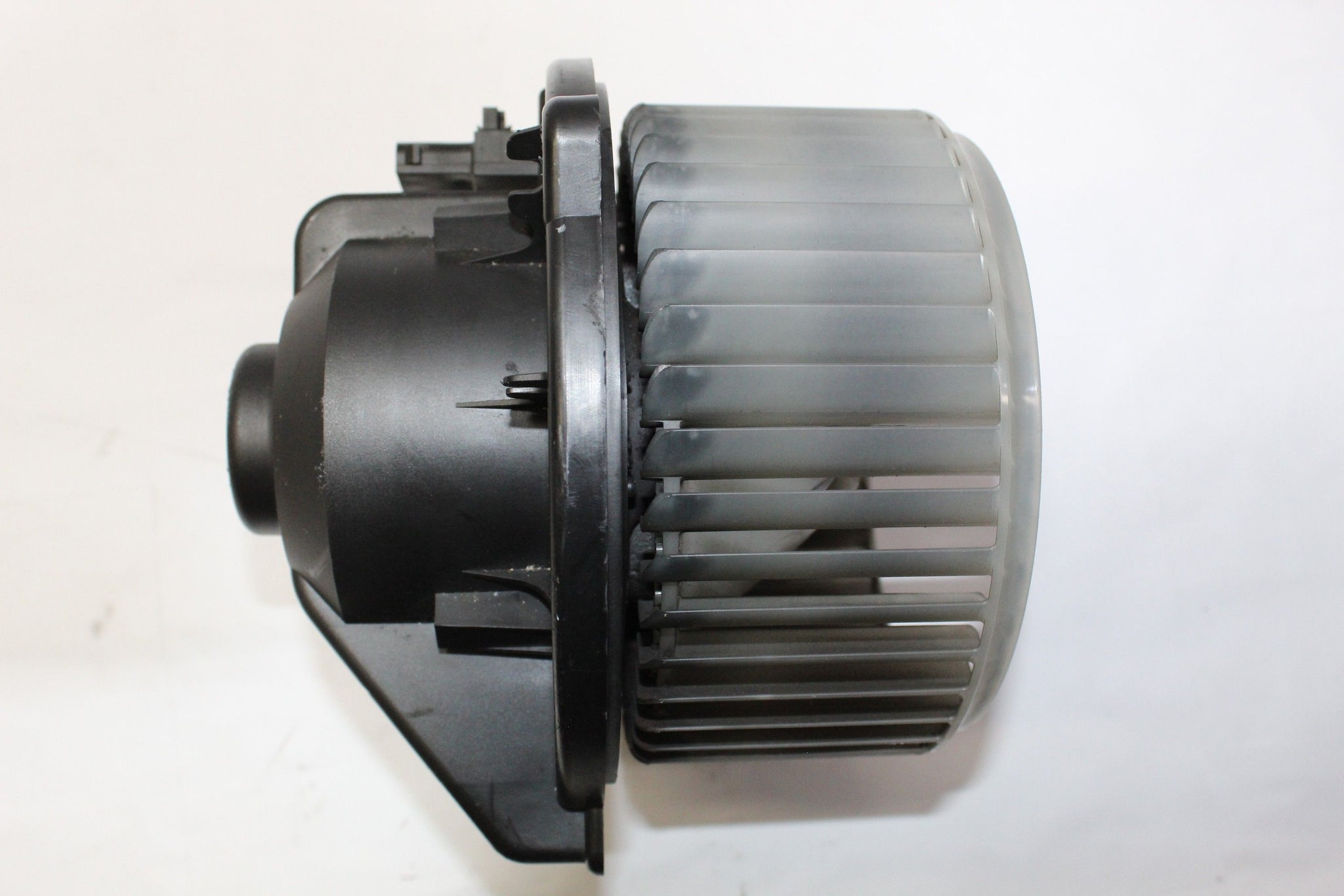2006 BMW Z4 2.0 Heater Blower Motor 6926239