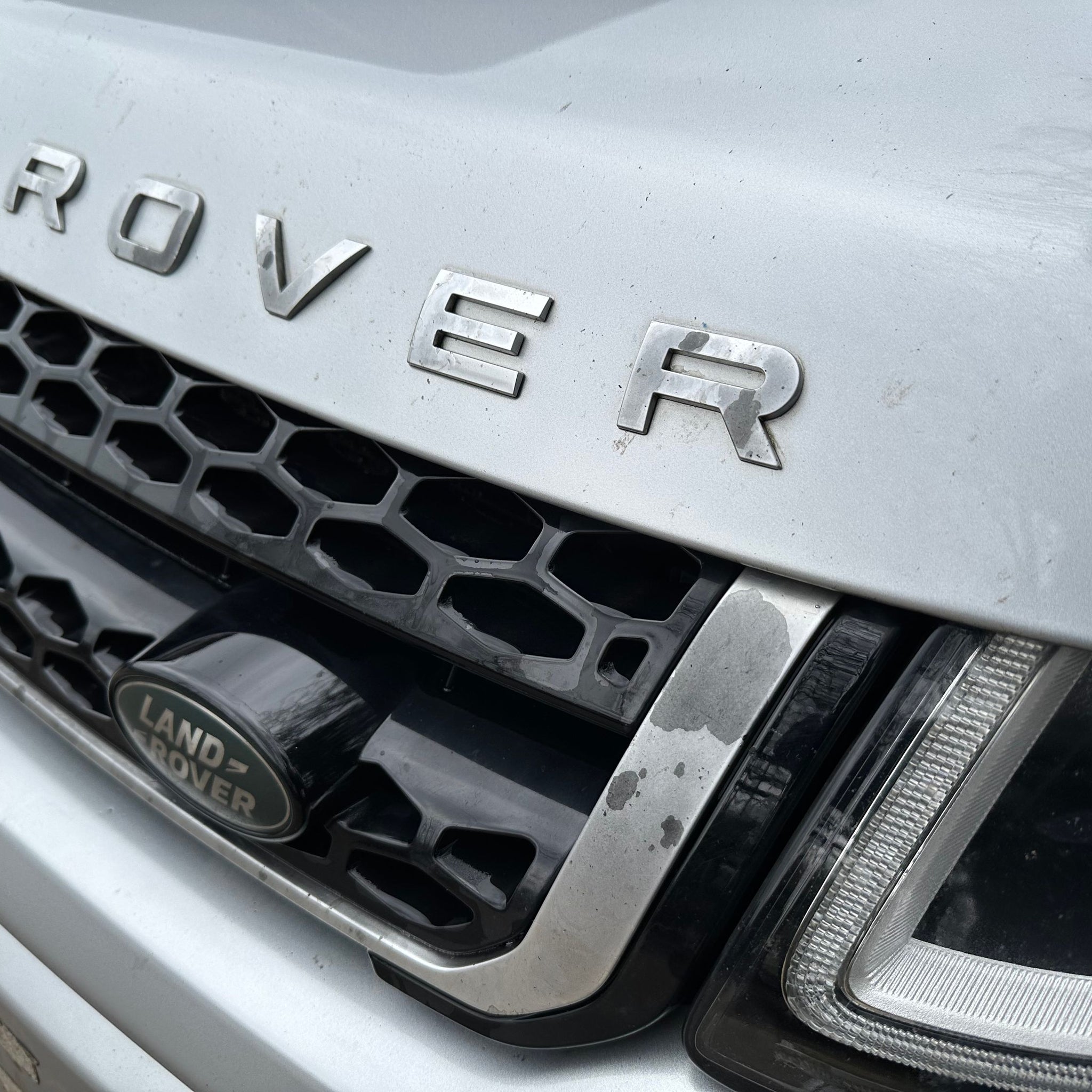 2016 RANGE ROVER EVOQUE FRONT GRILL