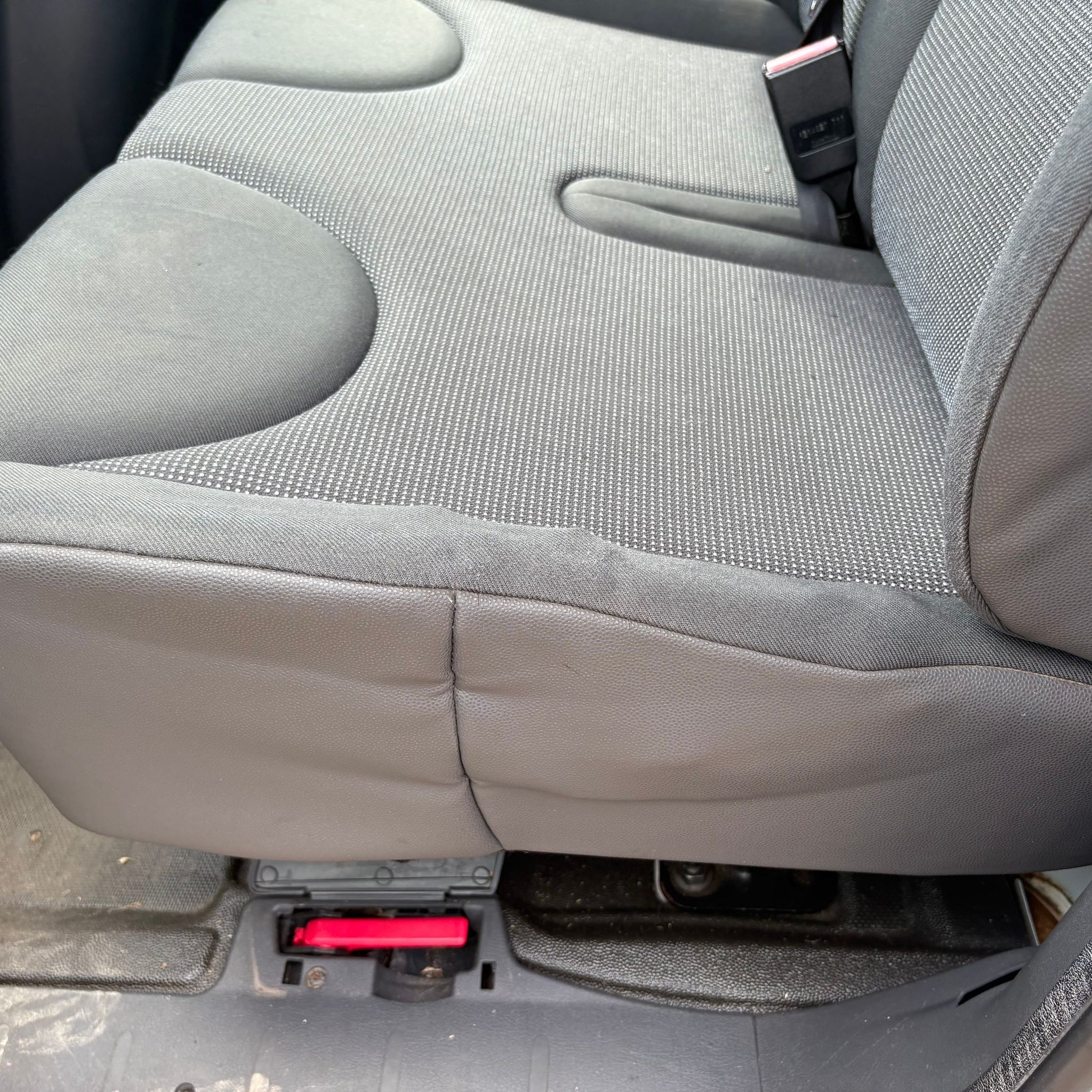 2011 CITROEN DISPATCH PASSENGER SIDE SEATS