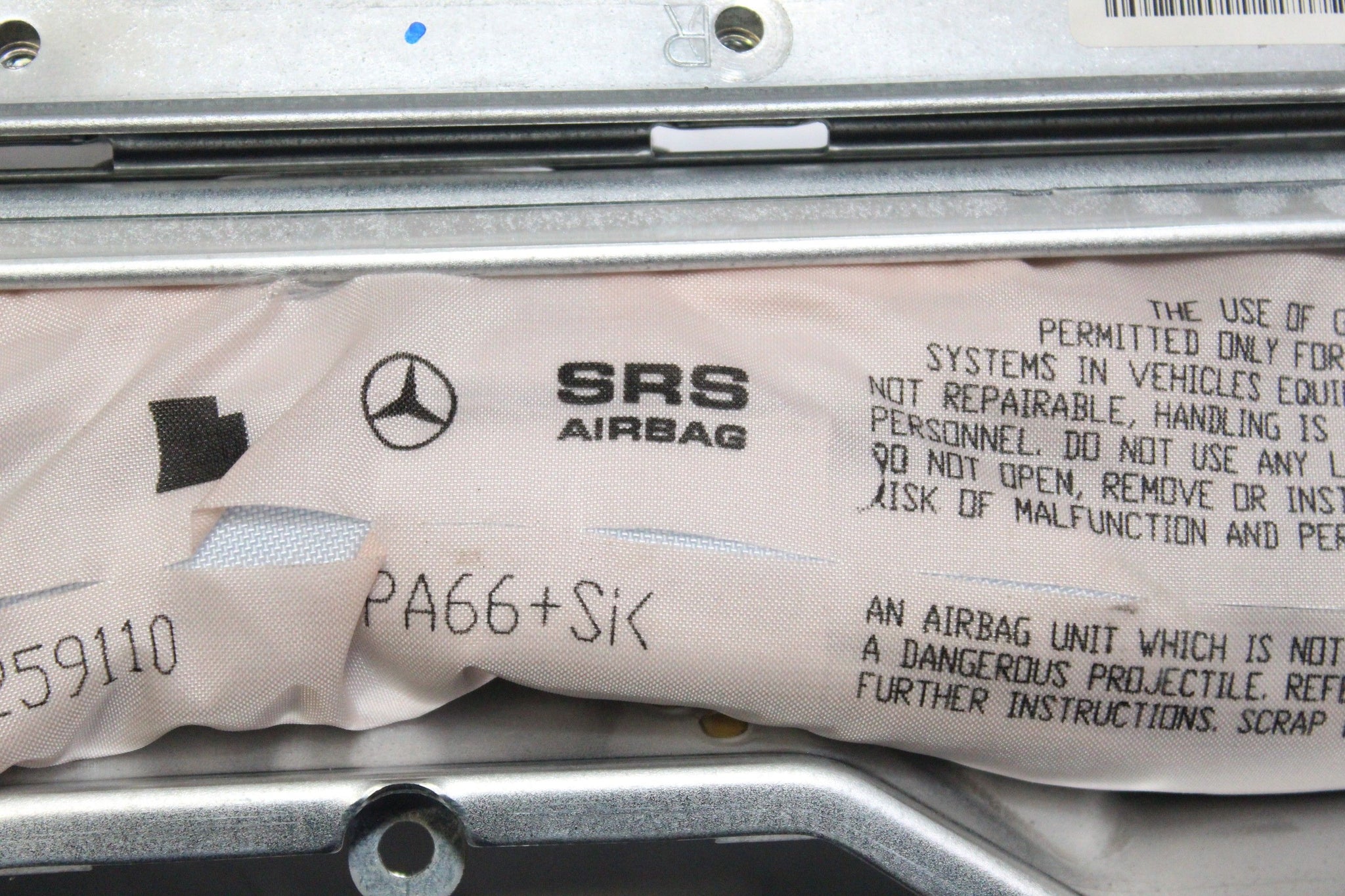 Mercedes C Class W204 Front Driver side Knee Airbag 2048602002