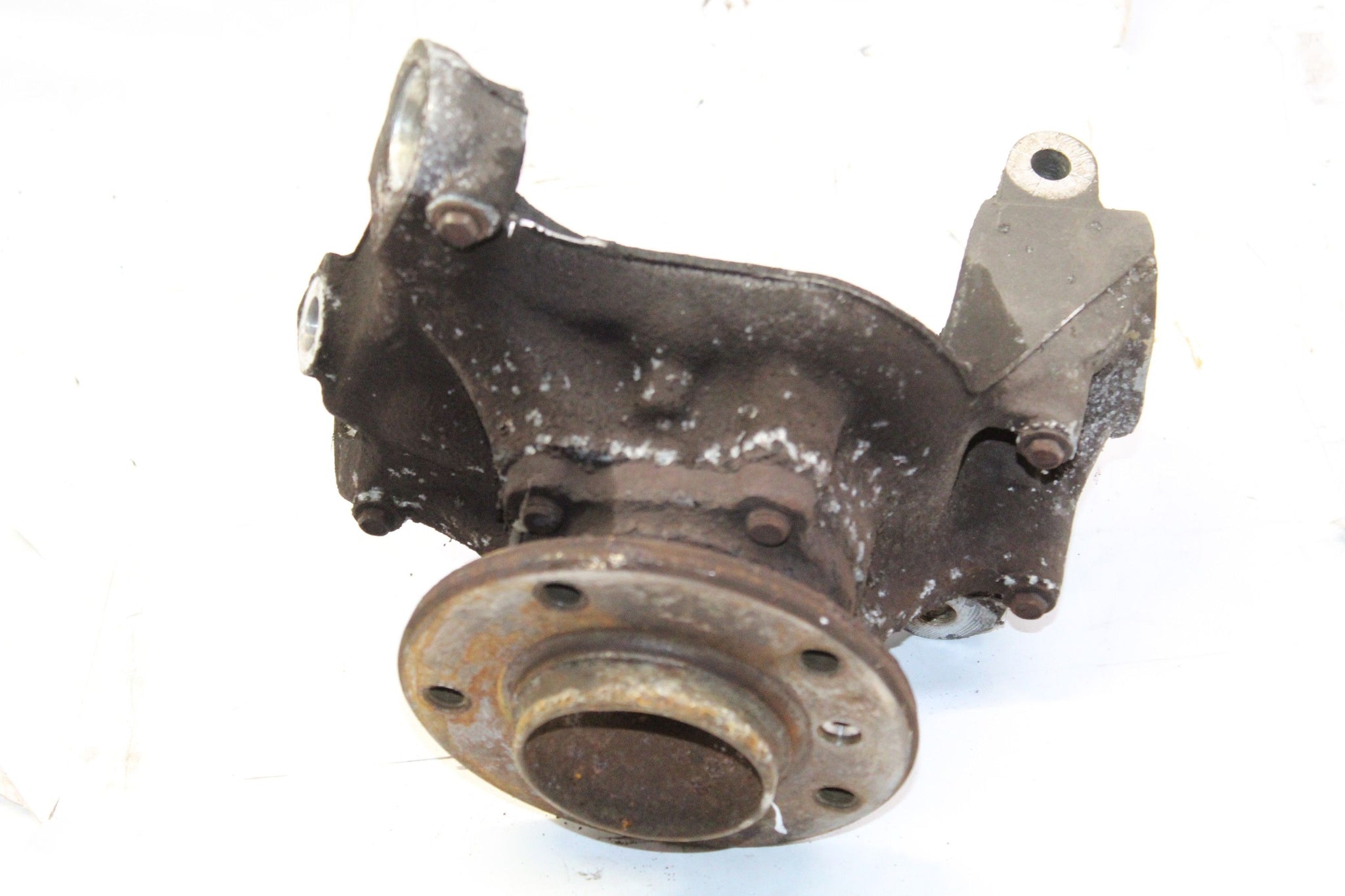 2010 BMW E81 116i 2.0 Left side Front Wheel Hub 6764443