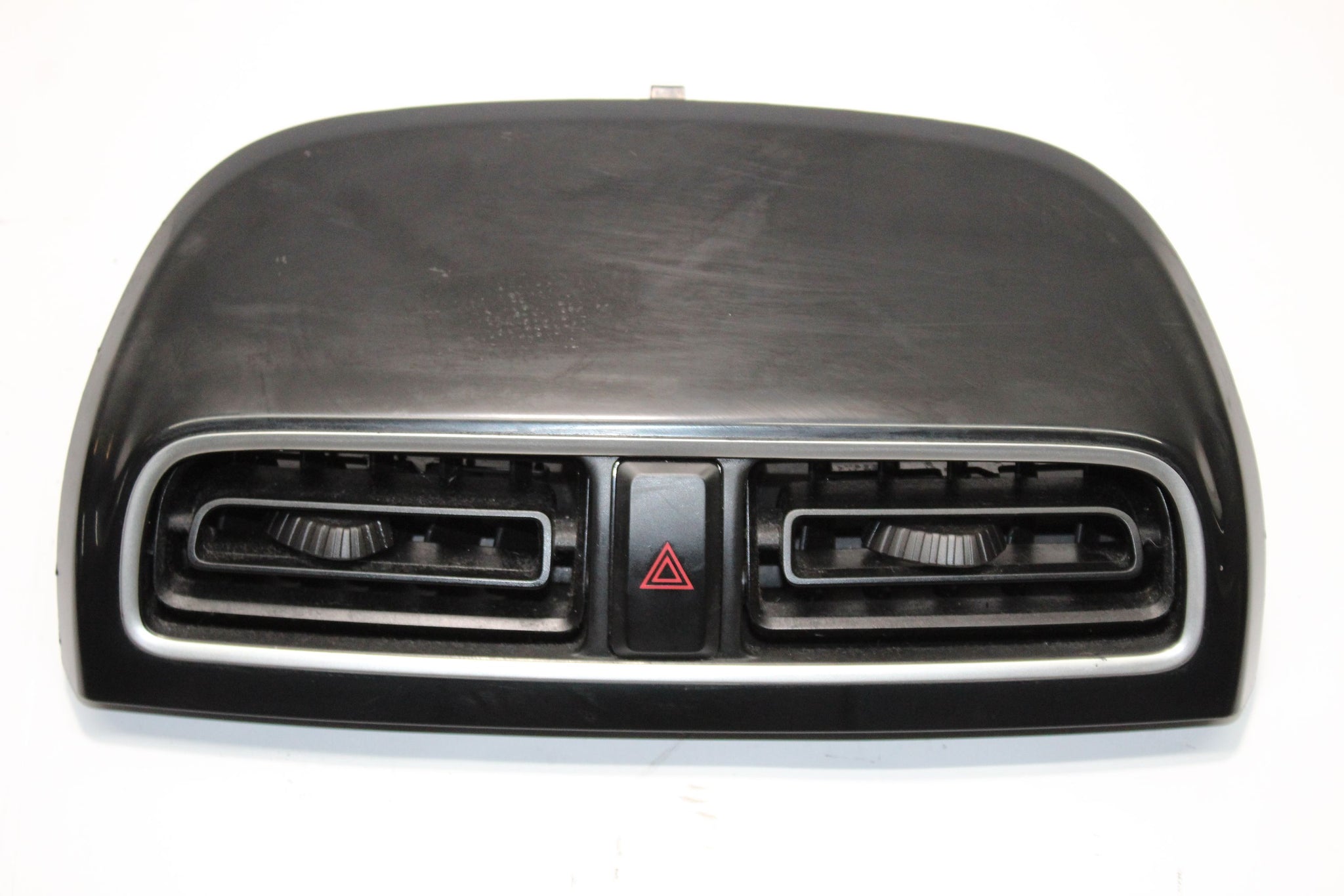 2013 MITSUBISHI MIRAGE Centre Console Air Vent 8002B003XA