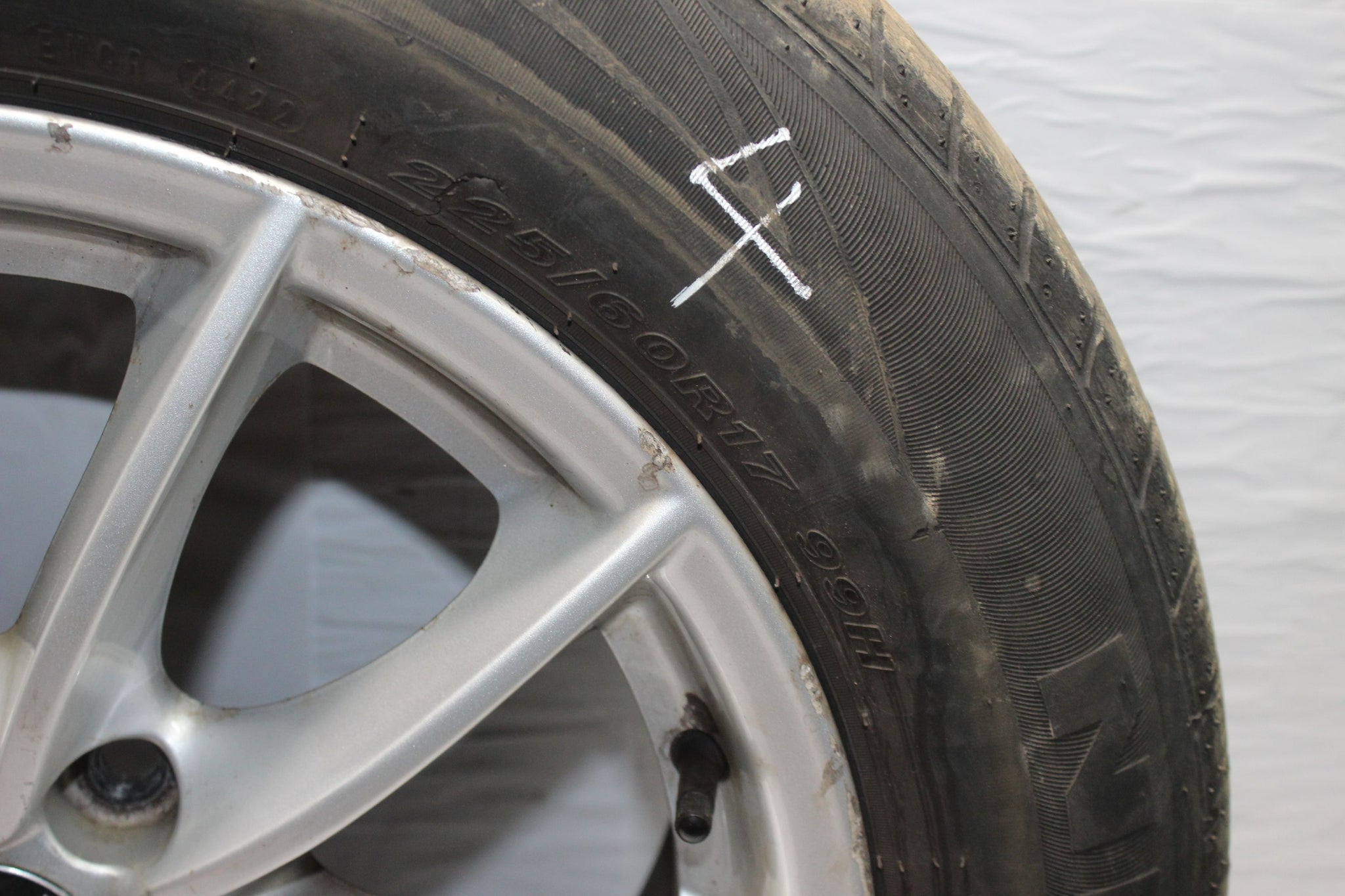 2012 BMW X3 F25 Alloy Wheel with Tyre 225 / 60 R17 5.5MM