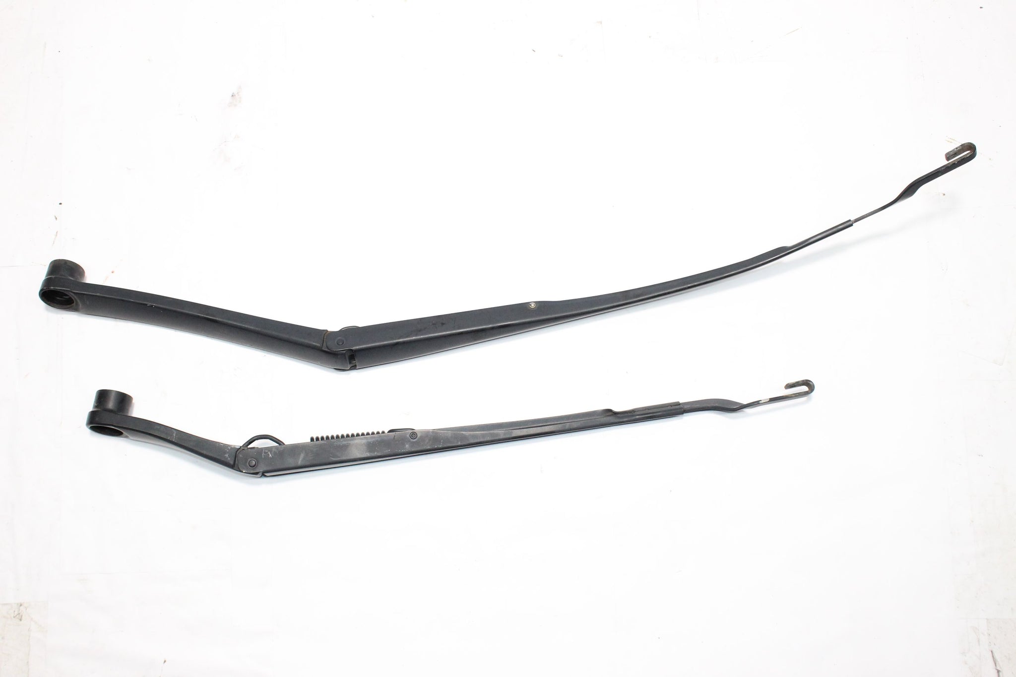 2016 HYUNDAI I30 MK2 Wiper Arm Pair