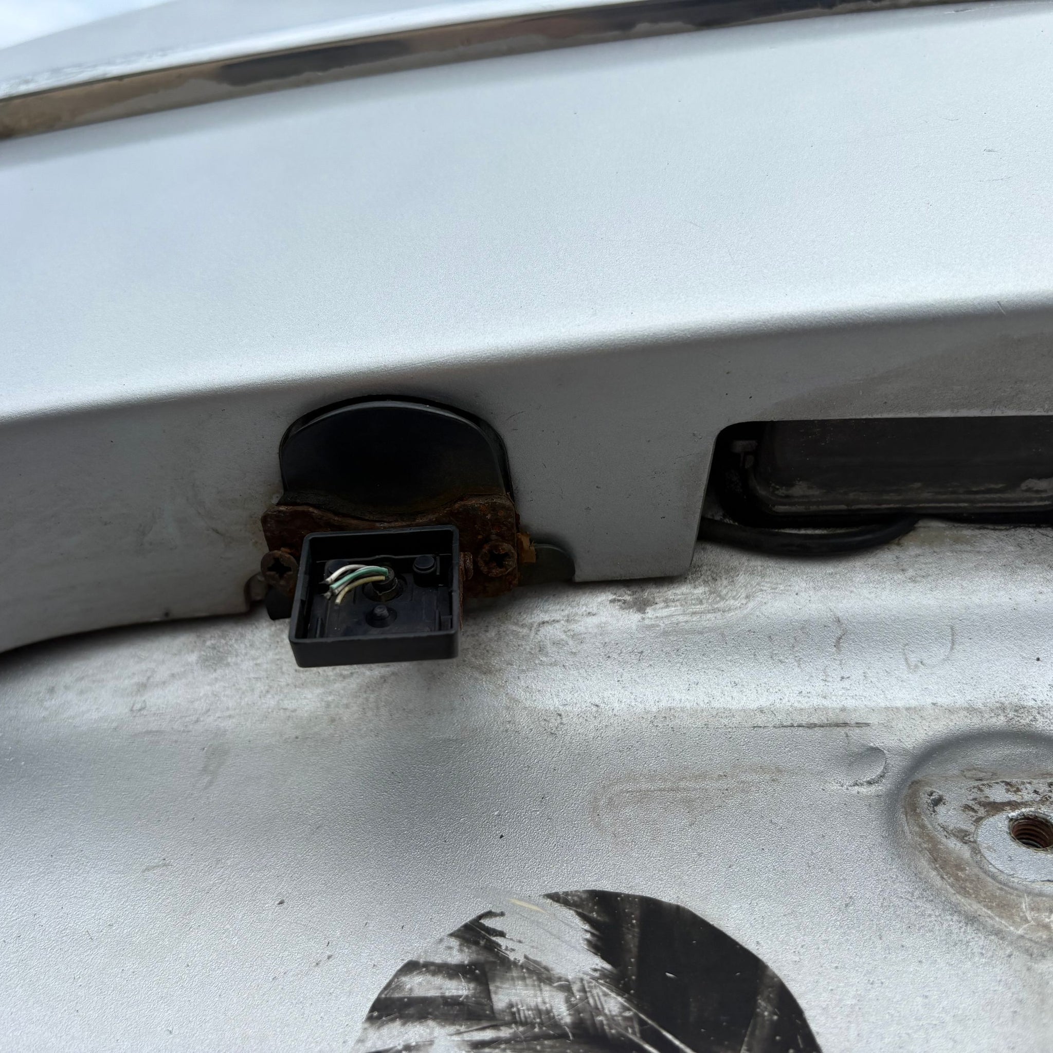 2016 TOYOTA AVENSIS ESTATE COMPLETE TAILGATE BOOT