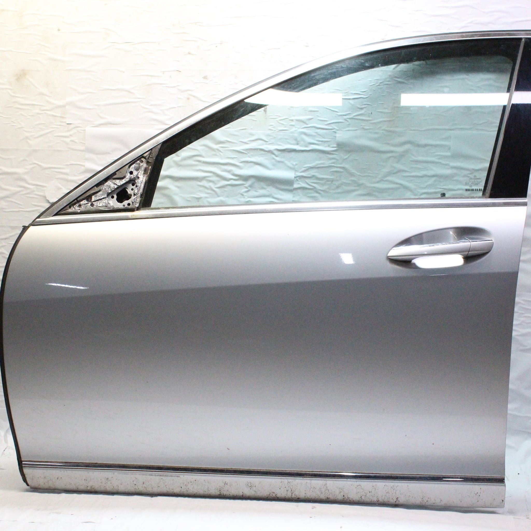 2009 MERCEDES W221 S350 Passenger side Front Complete Door IRIDIUM SILVER