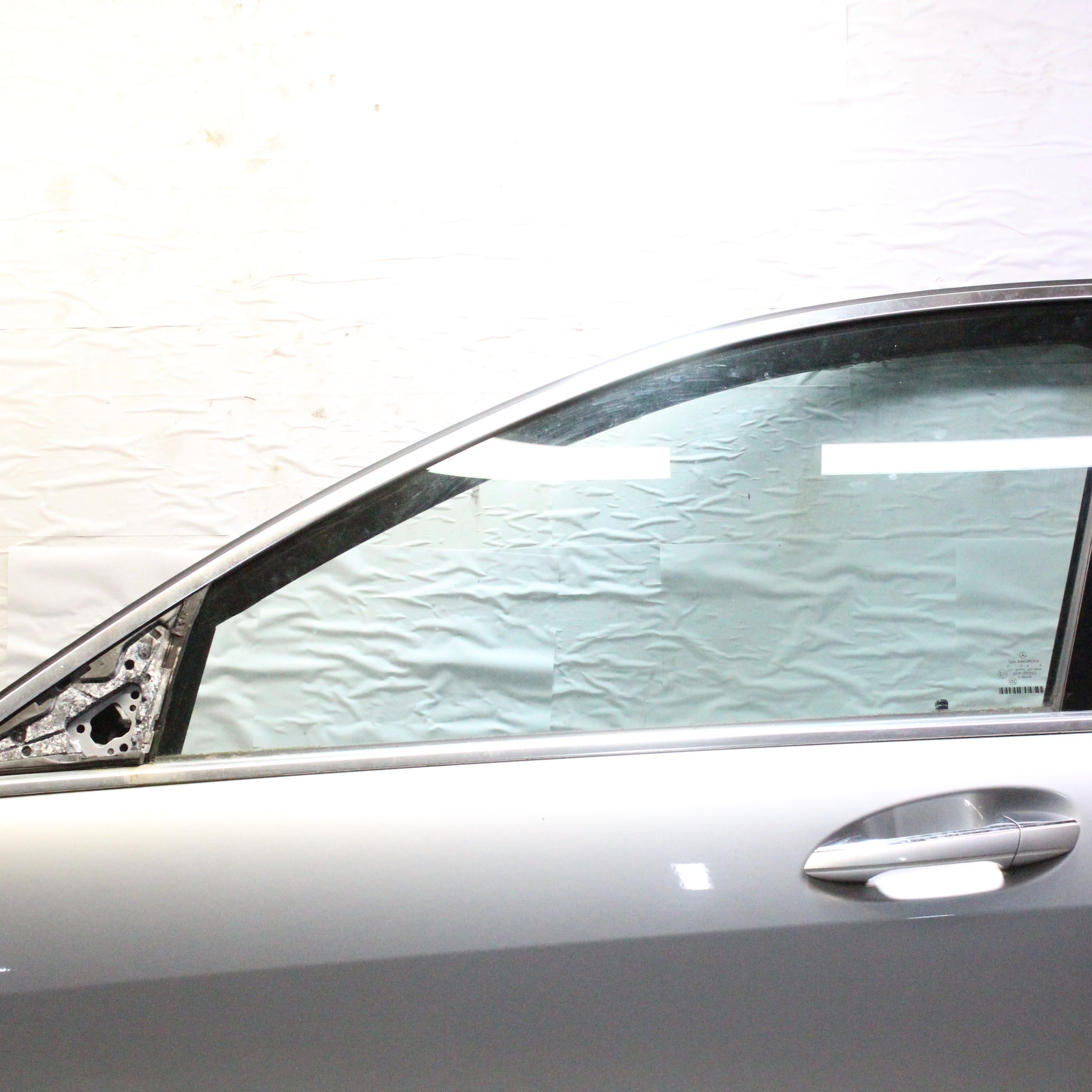 2009 MERCEDES W221 S350 Passenger side Front Complete Door IRIDIUM SILVER
