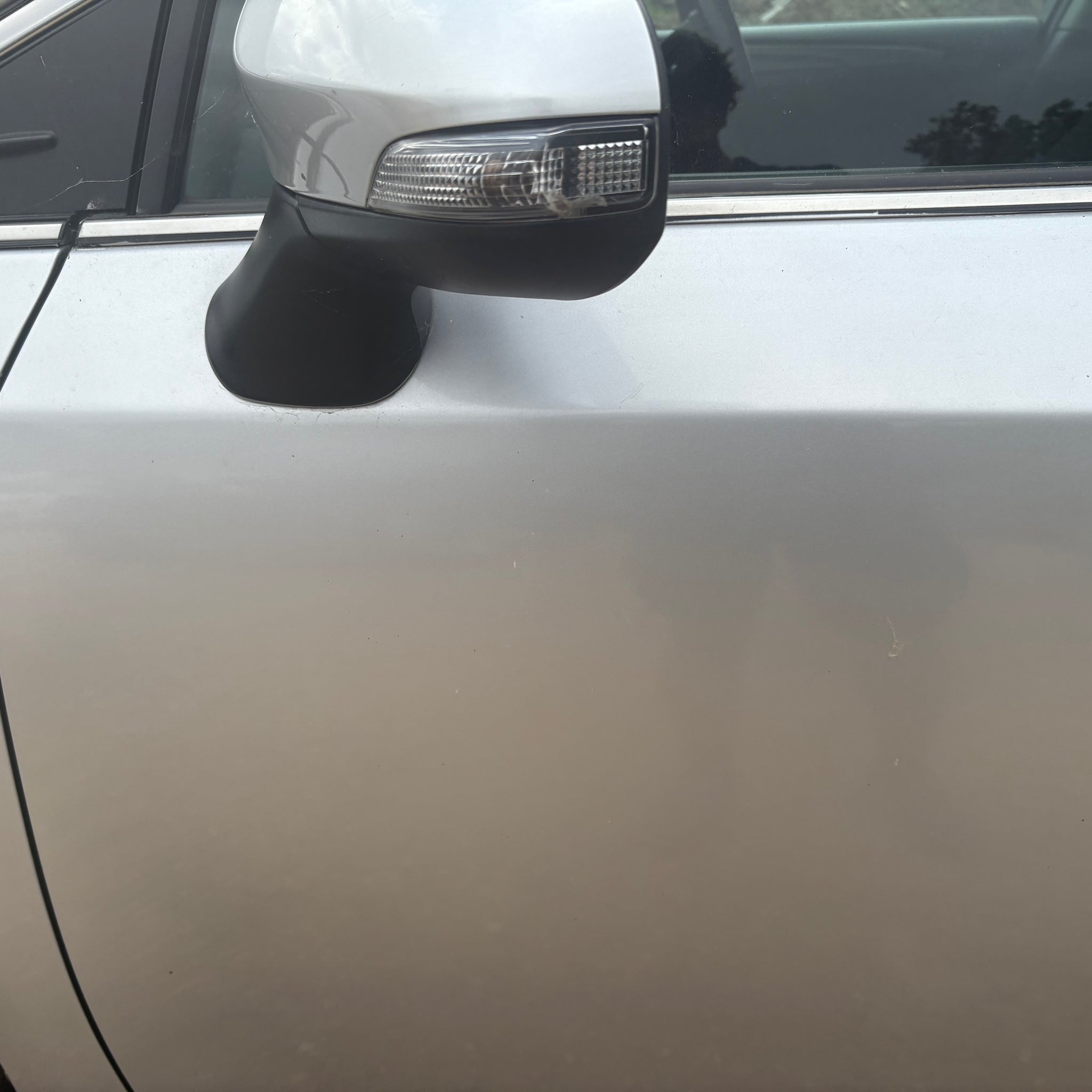 2016 TOYOTA AVENSIS PASSENGER SIDE FRONT COMPLETE DOOR 1F7 SILVER