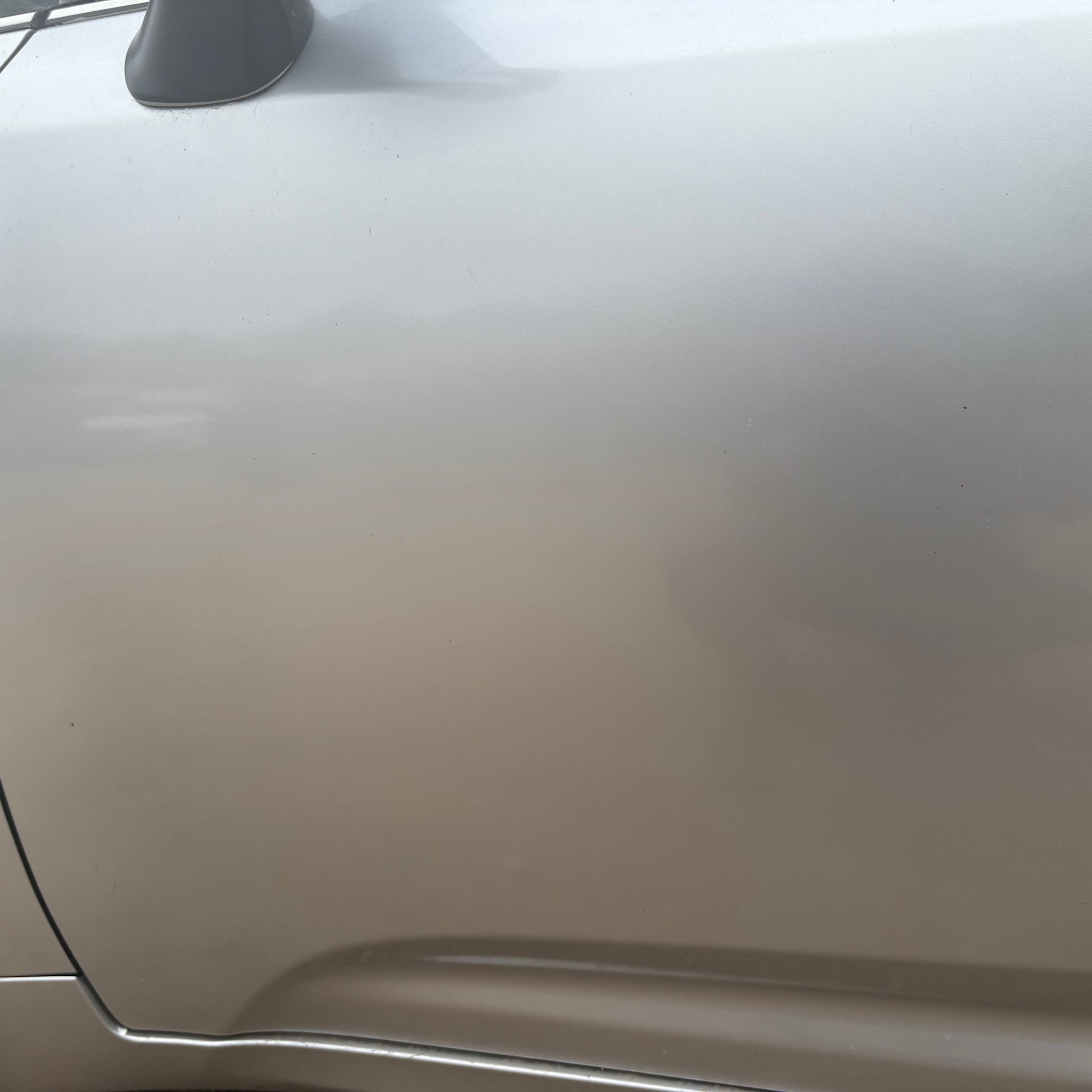 2016 TOYOTA AVENSIS PASSENGER SIDE FRONT COMPLETE DOOR 1F7 SILVER