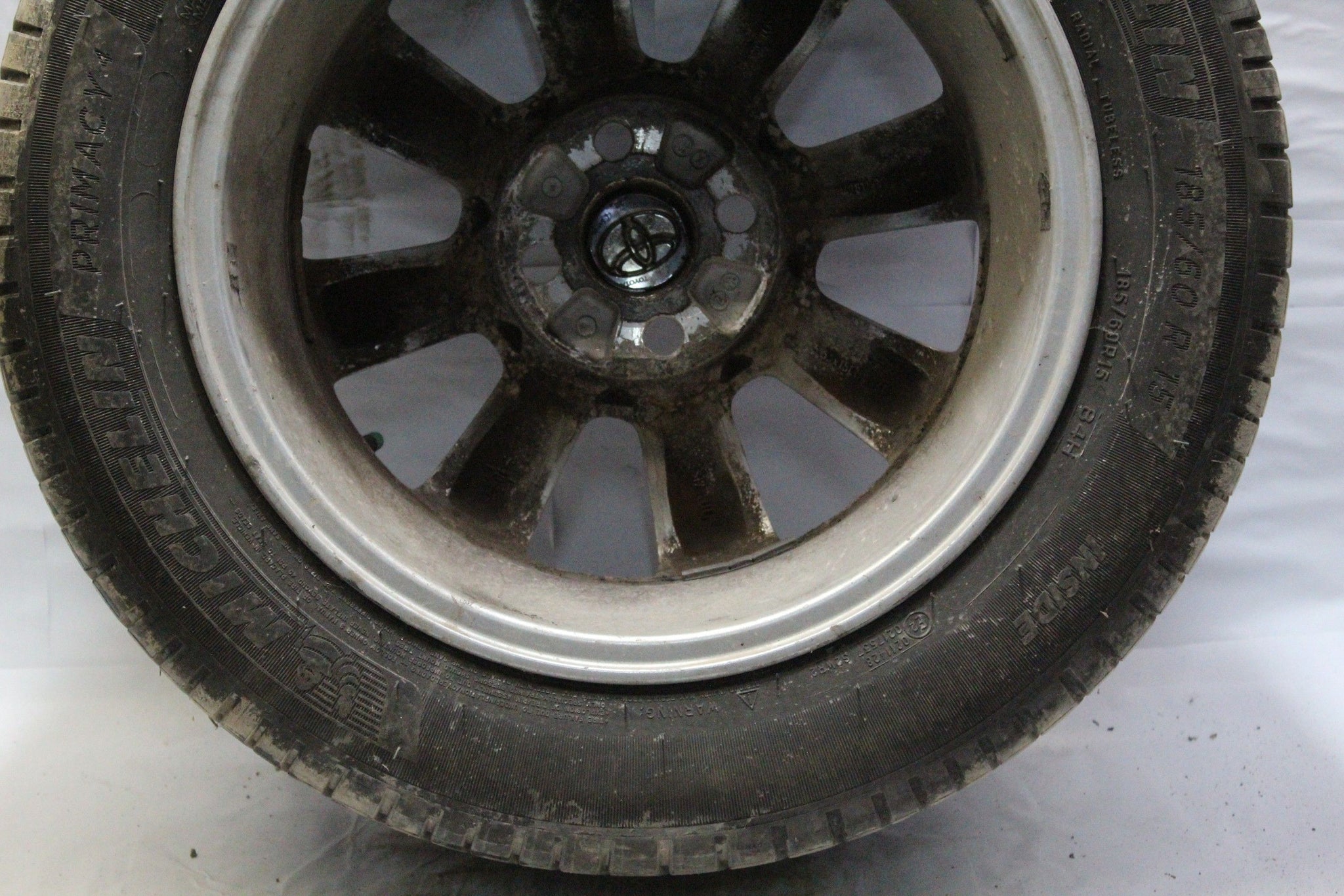 2011 TOYOTA YARIS Alloy Wheel with Tyre 185/60 R15 5.6MM