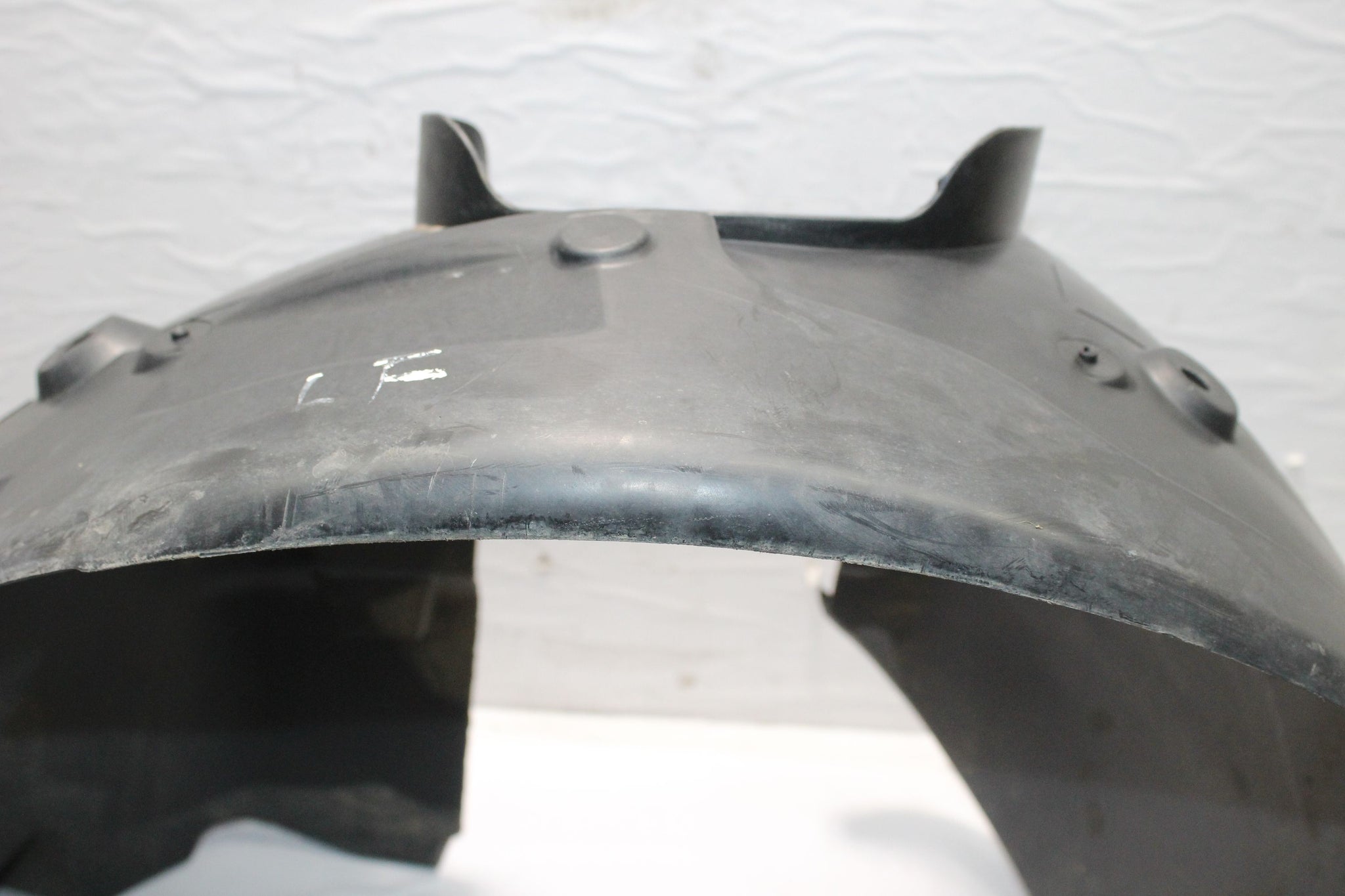 2018 CITROEN C4 CACTUS Left side Front Splash Guard 9801624380