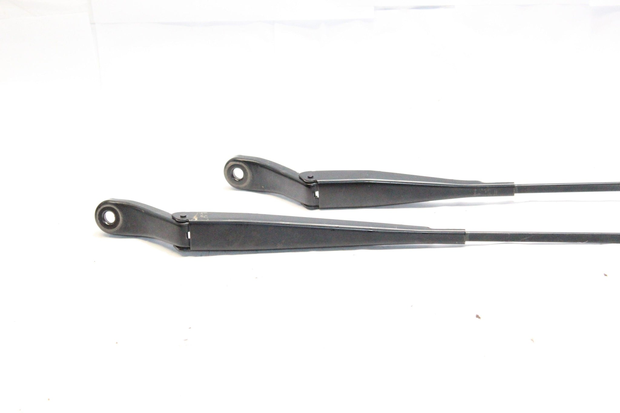 2018 PEUGEOT 208 Front Wiper Arm Pair