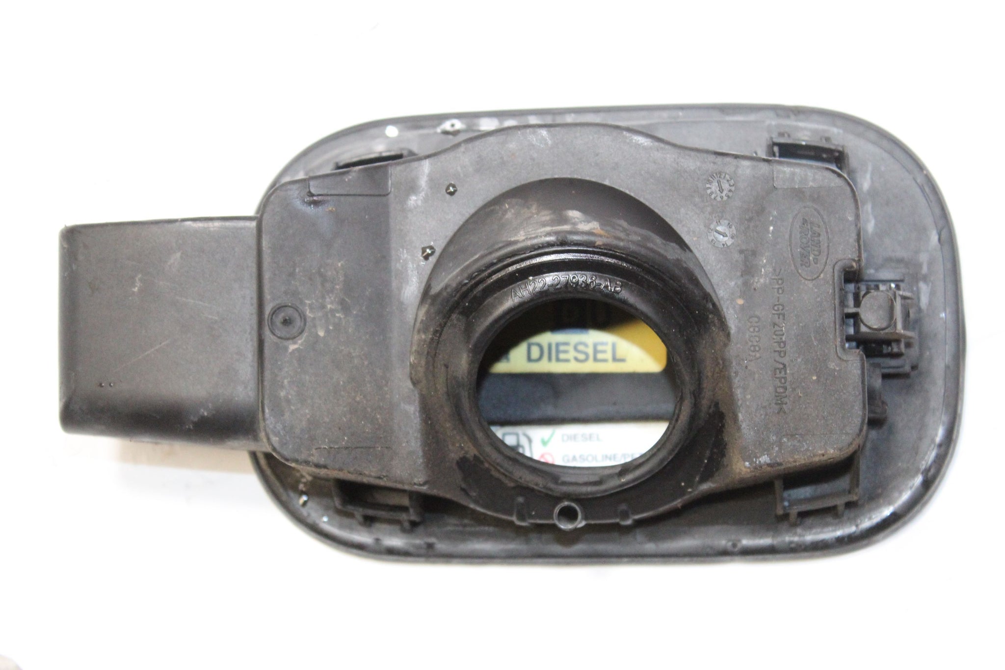 2009 LAND ROVER DISCOVERY 4 TDV6 3.0 Fuel Flap STORNOWAY GREY