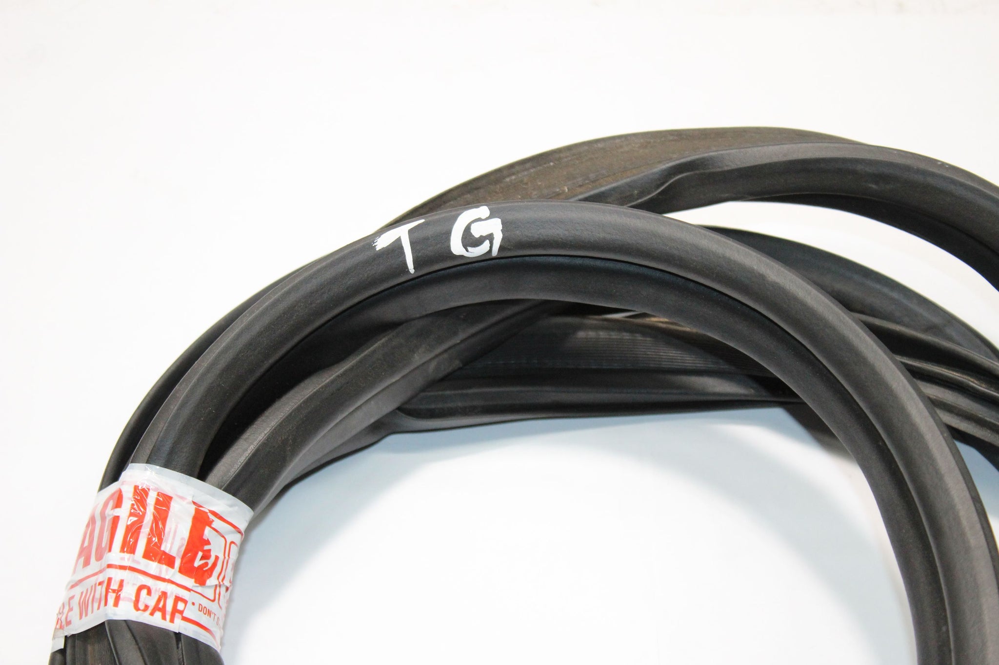 2016 HYUNDAI I30 MK2 Tailgate Seal Rubber