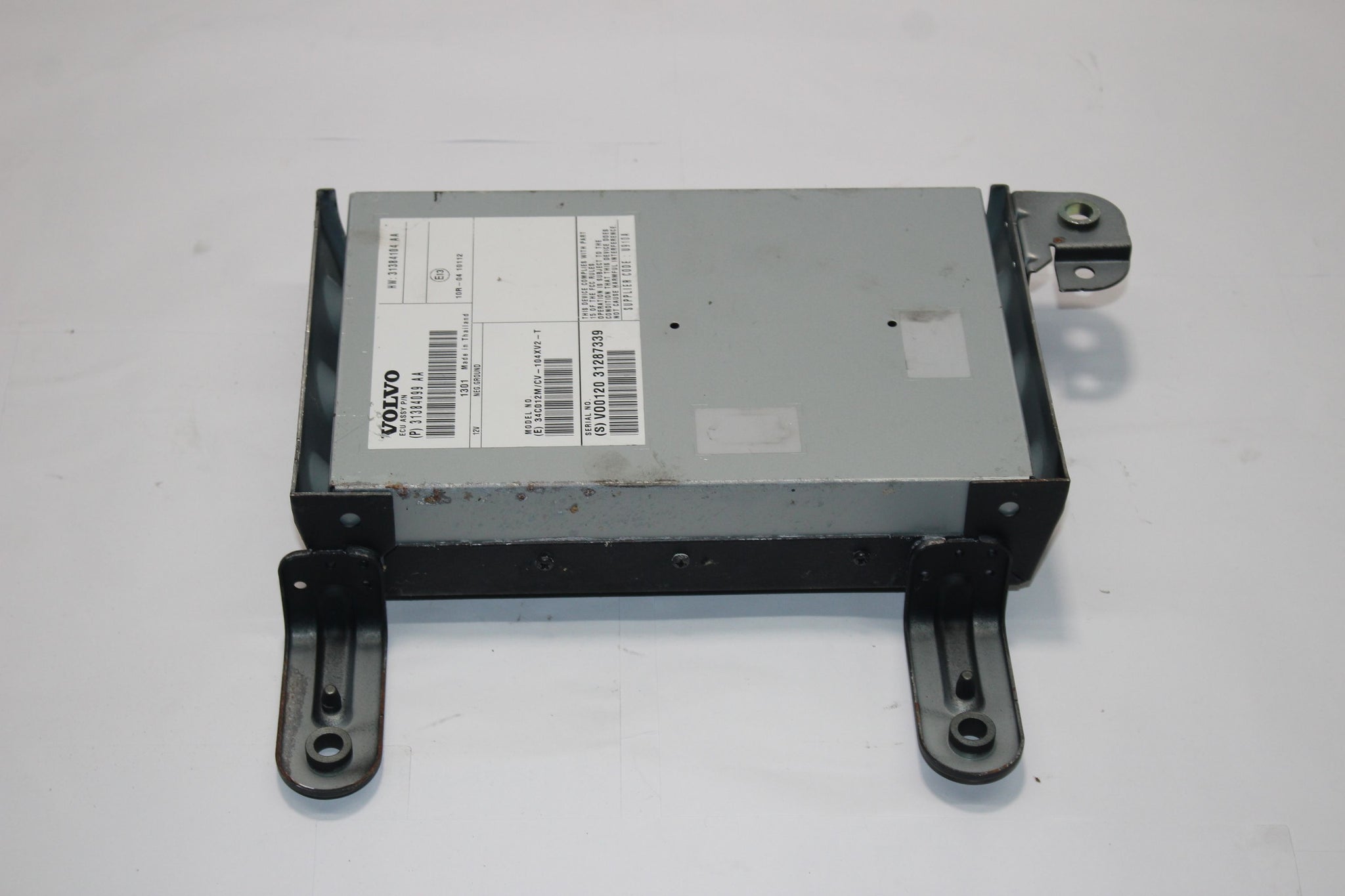 2013 VOLVO V40 Sound Amplifier