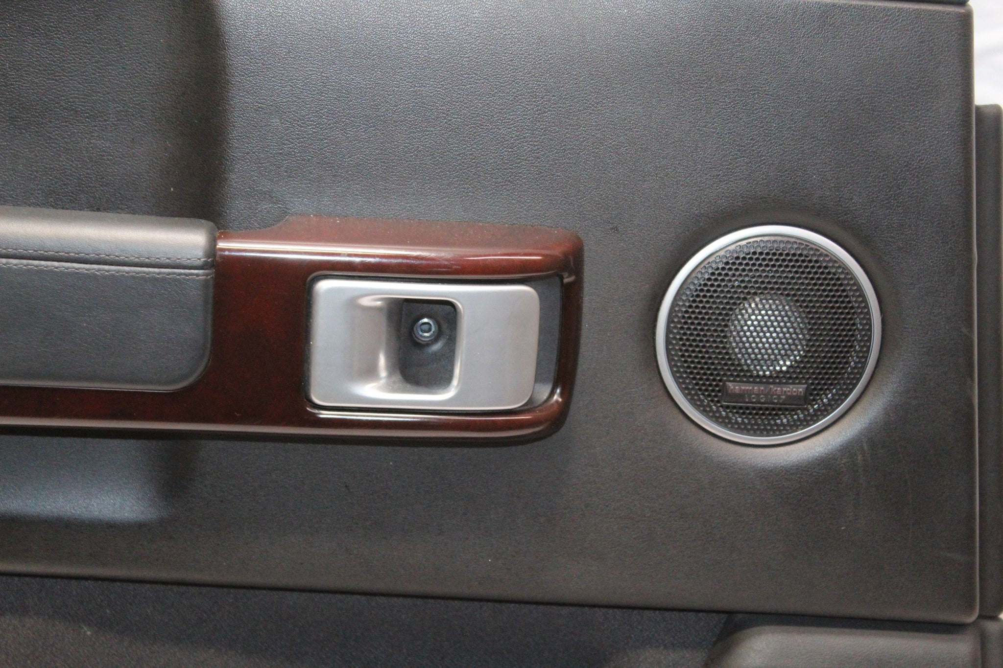 2006 Range Rover Vogue L322 left side rear door card