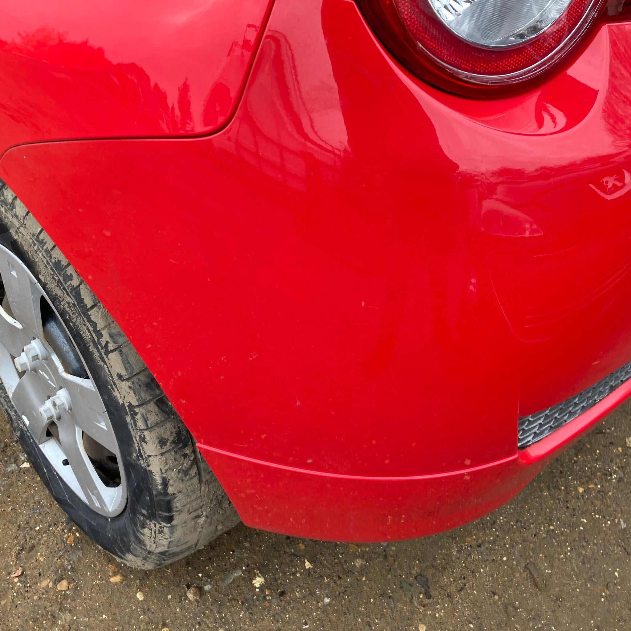 2010 Chevrolet Aveo rear bumper 71U RED