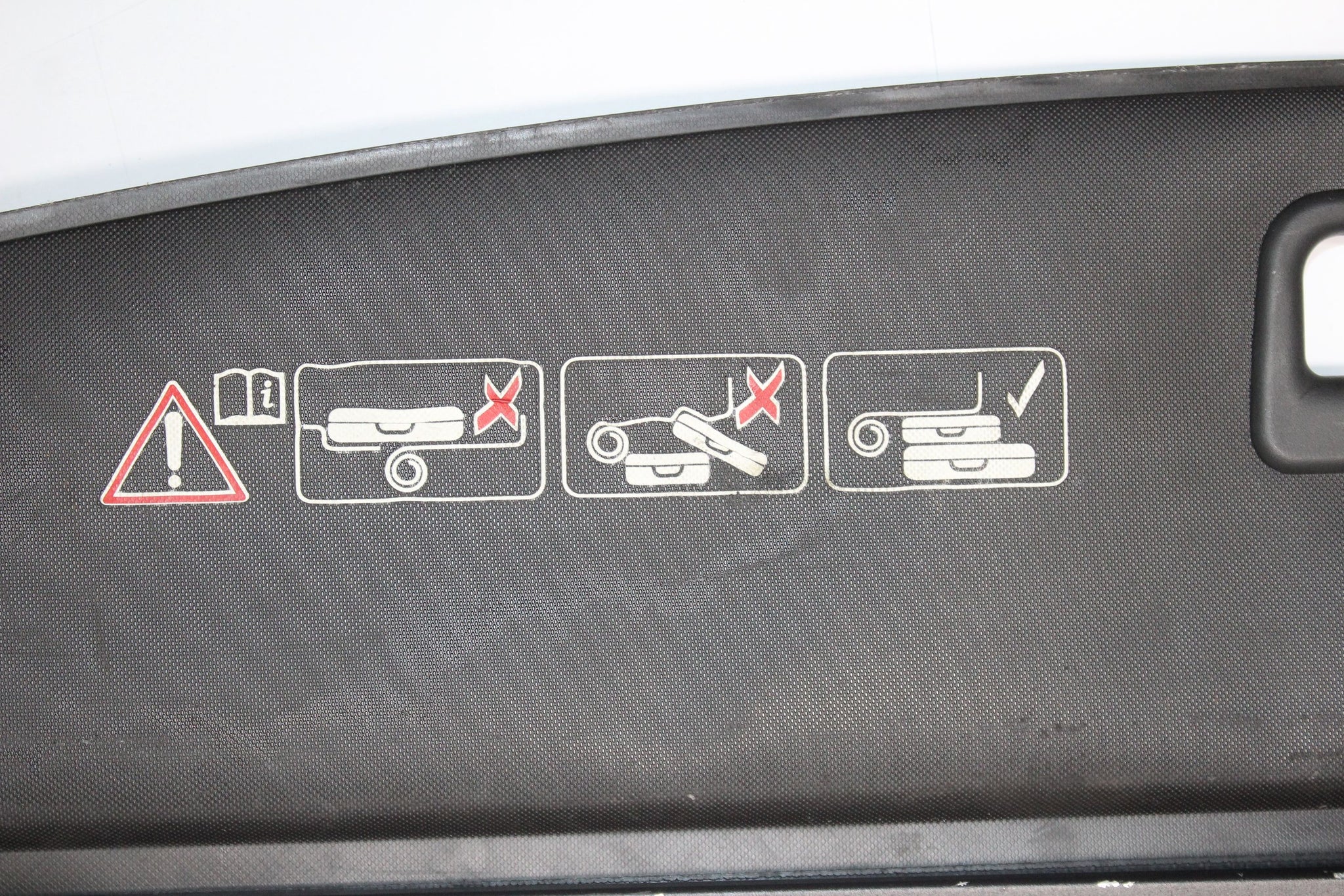 2007 JAGUAR XKR X150 Convertible Luggage Cover Parcel Shelf