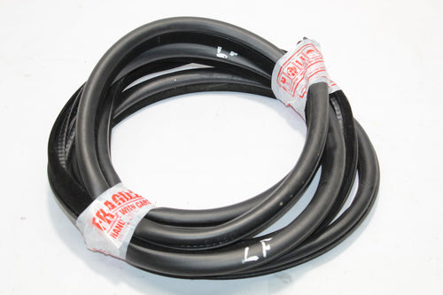 2011 RANGE ROVER VOGUE L322 Left side Front Door Seal Rubber