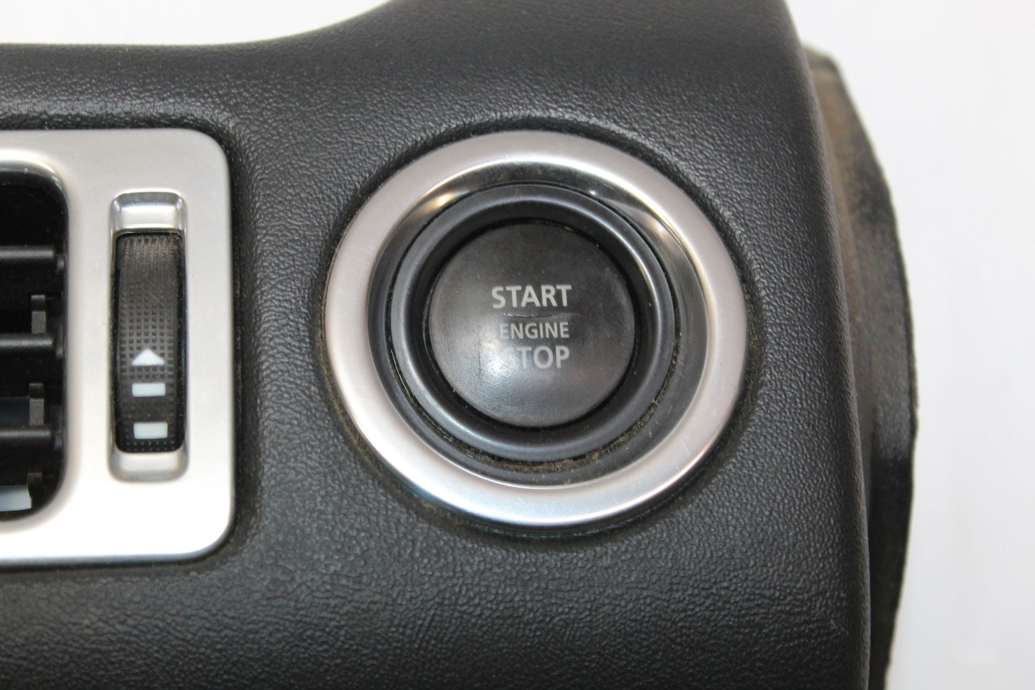 2011 RANGE ROVER VOGUE L322 Dashboard Centre Air Vent Engine Start Switch