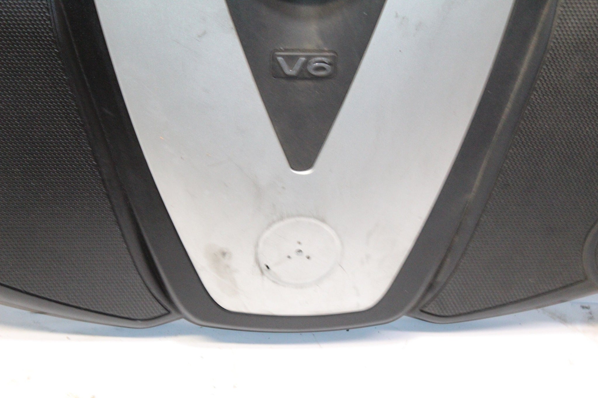 2007 Mercedes R Class W251 3.0 engine top cover A6420100167