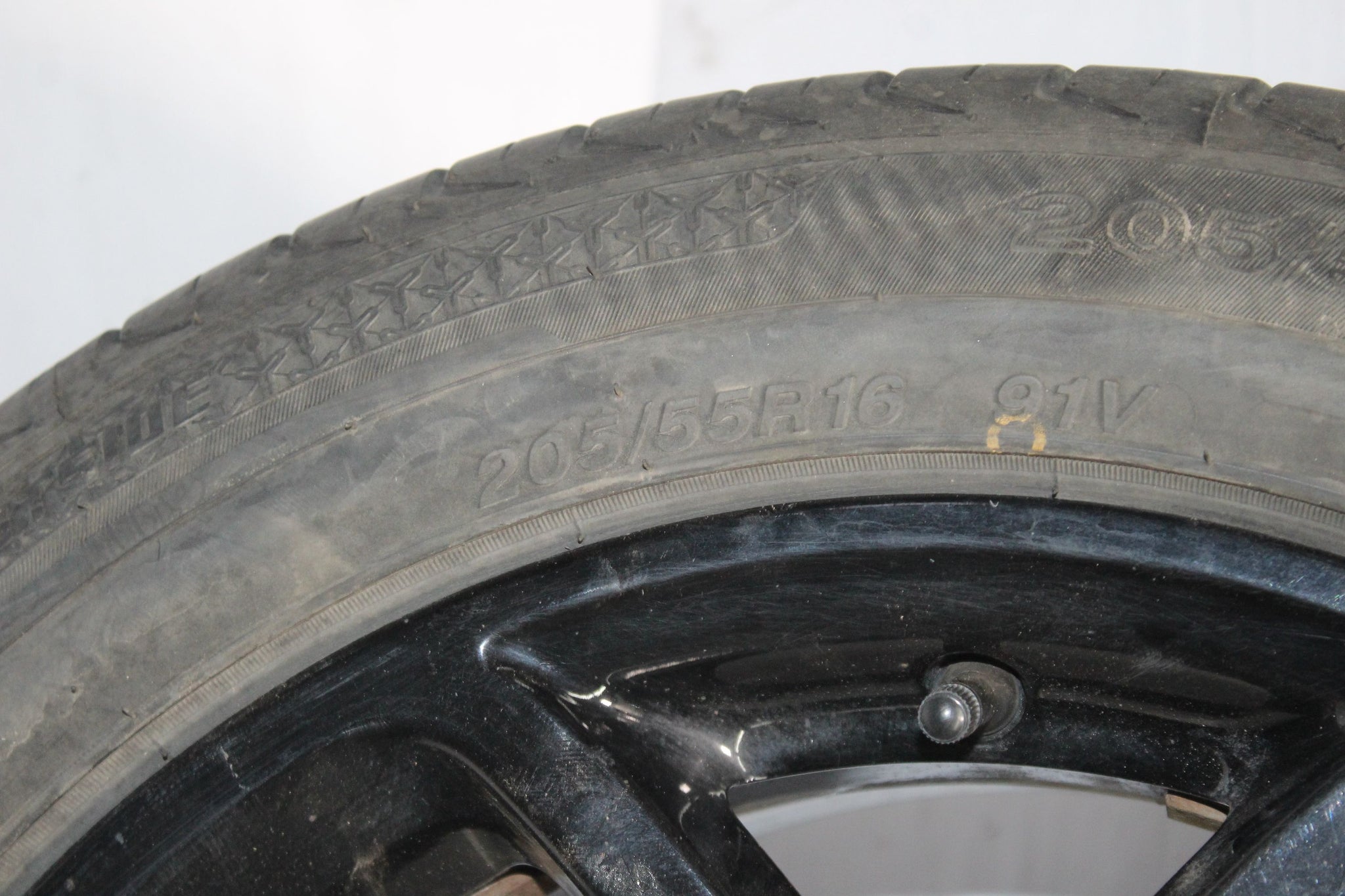 2018 CITROEN C4 CACTUS Alloy Wheel with Tyre 205 / 55 R16 5.59MM