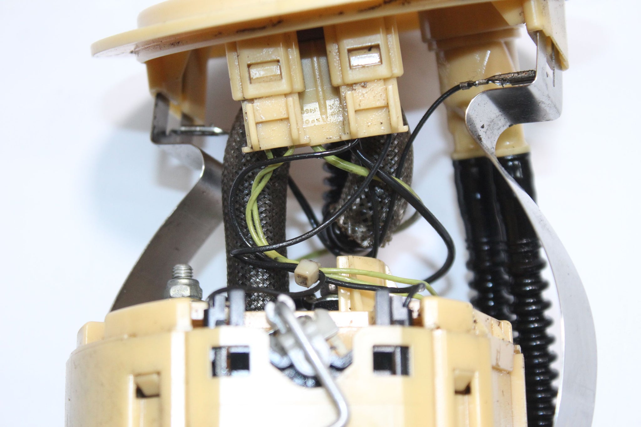 2010 VOLVO XC90 2.4 Diesel Fuel Pump Sender unit 31305186