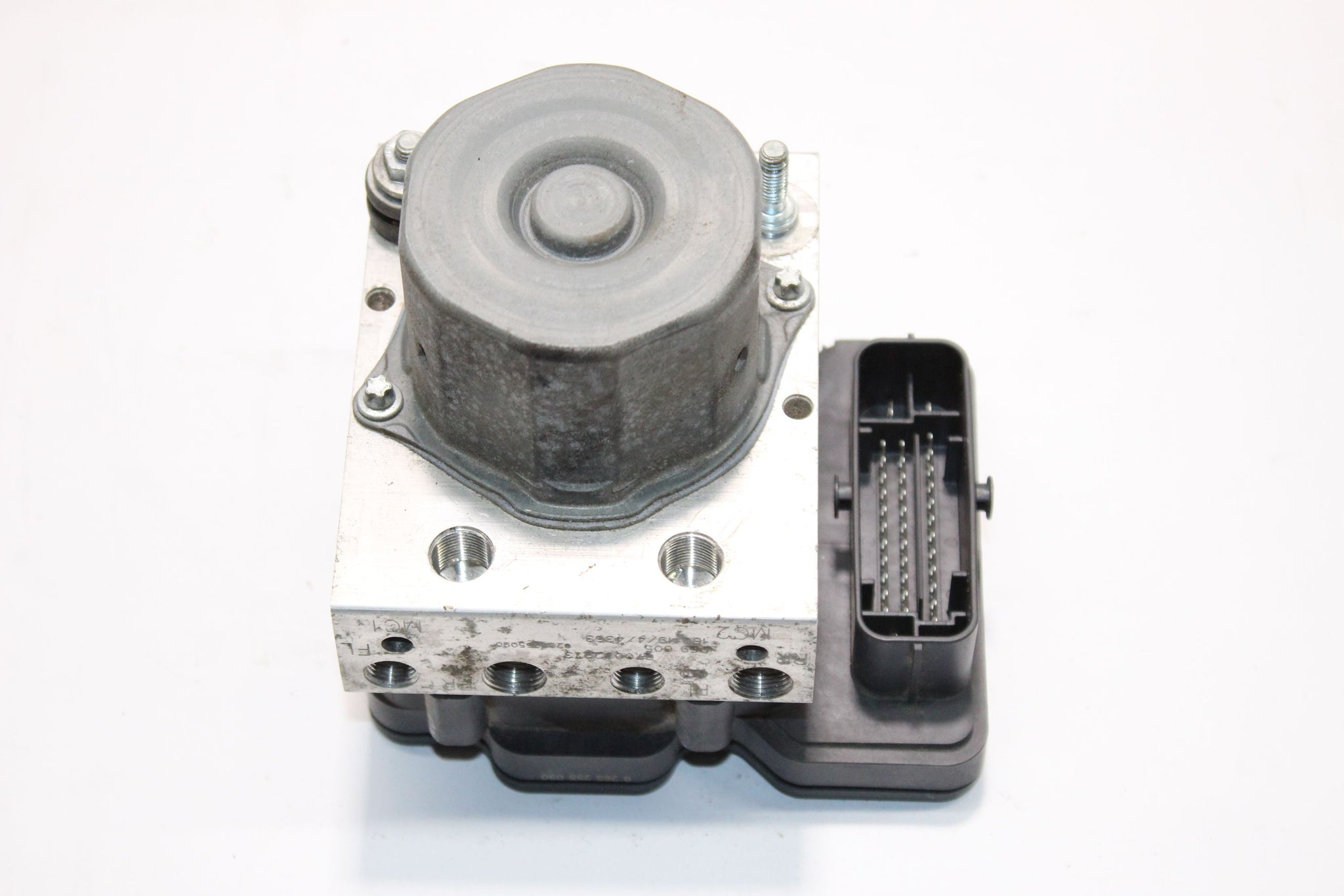 2016 MASERATI GHIBLI 3.0 ABS Pump 670032973