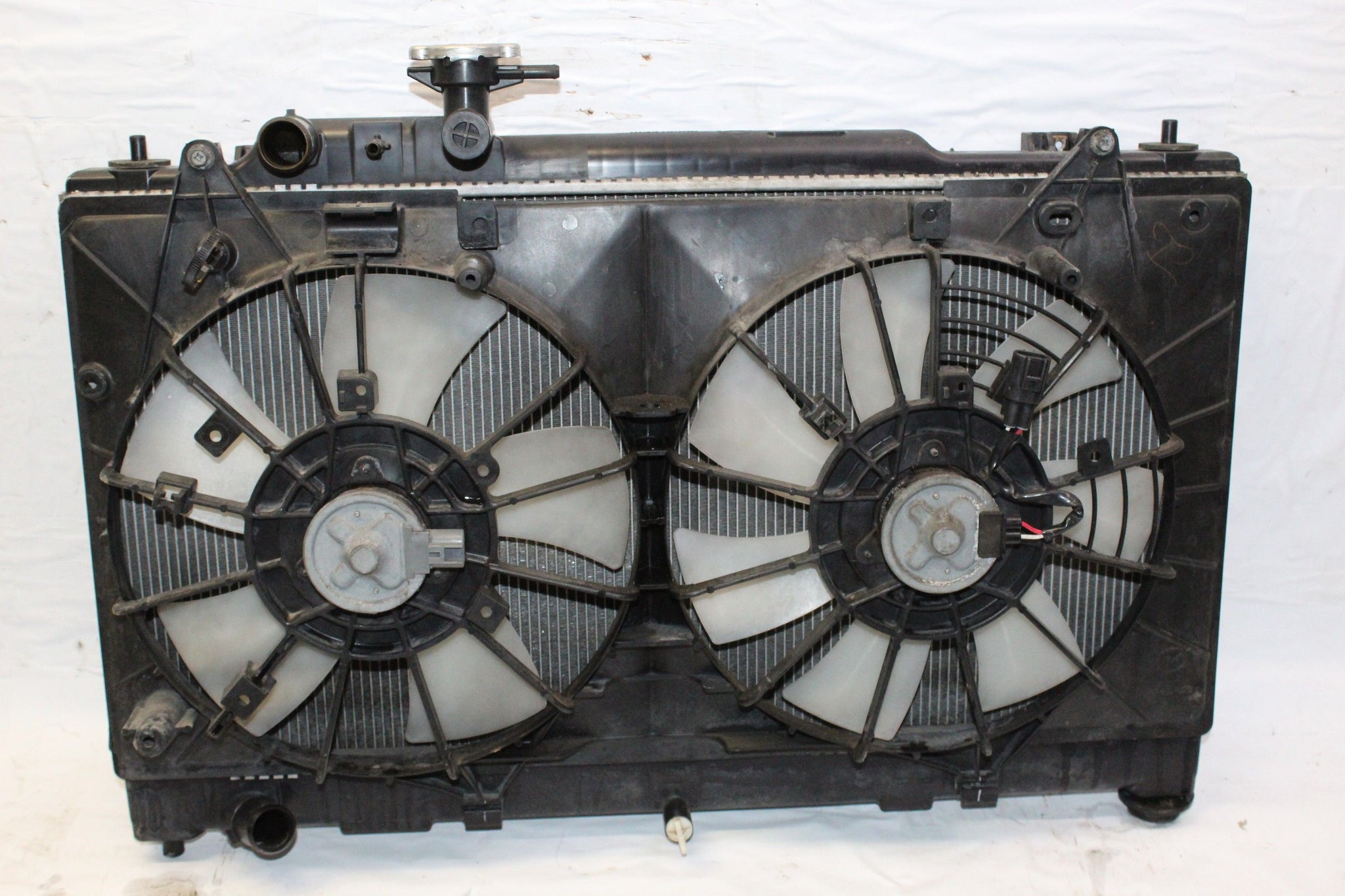 2010 MAZDA 6 1.8 Coolant Radiator RAD Cooling Fans Filler Cap
