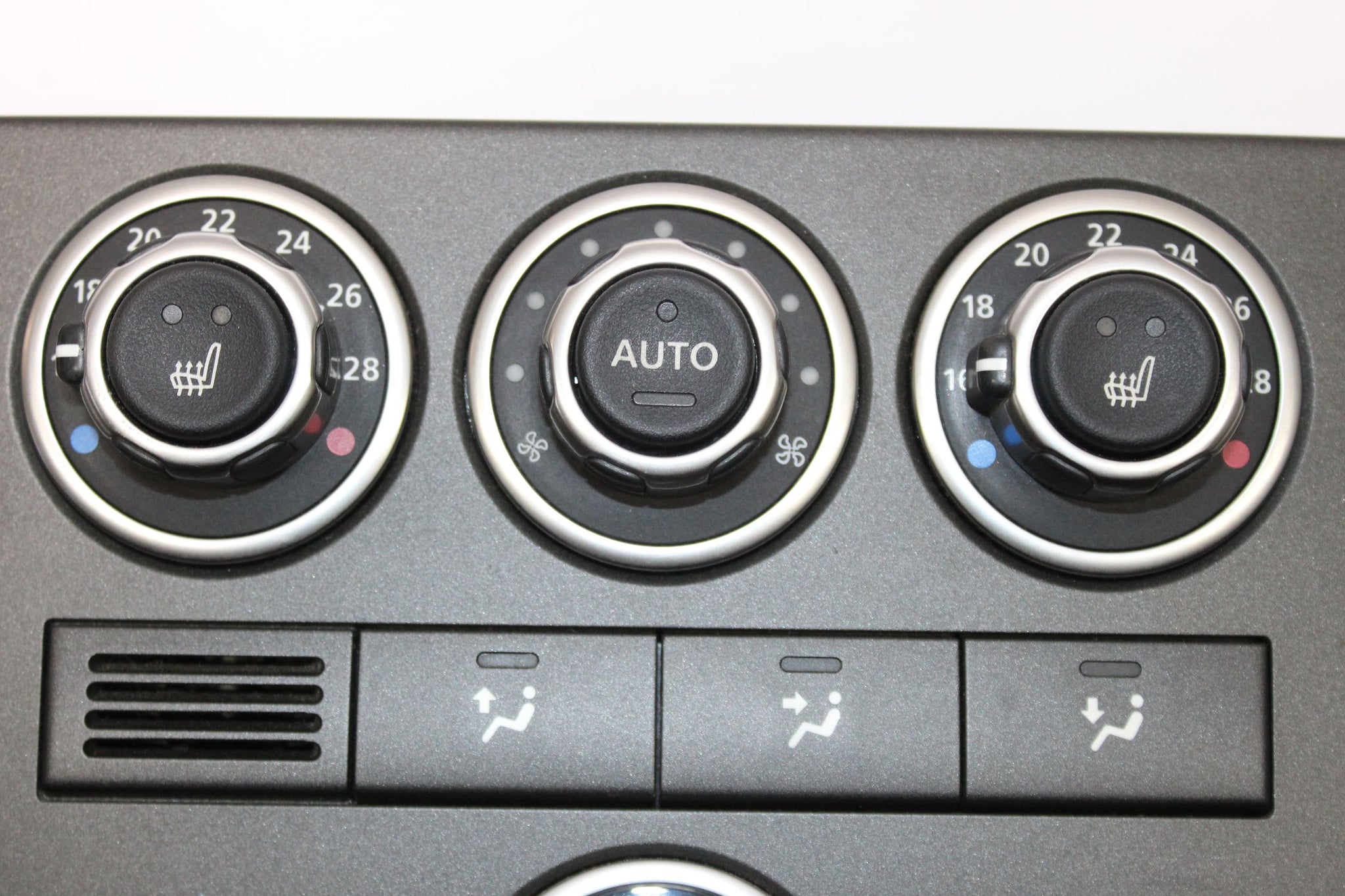 2011 RANGE ROVER VOGUE Climate Control Panel BH42-18679-DC