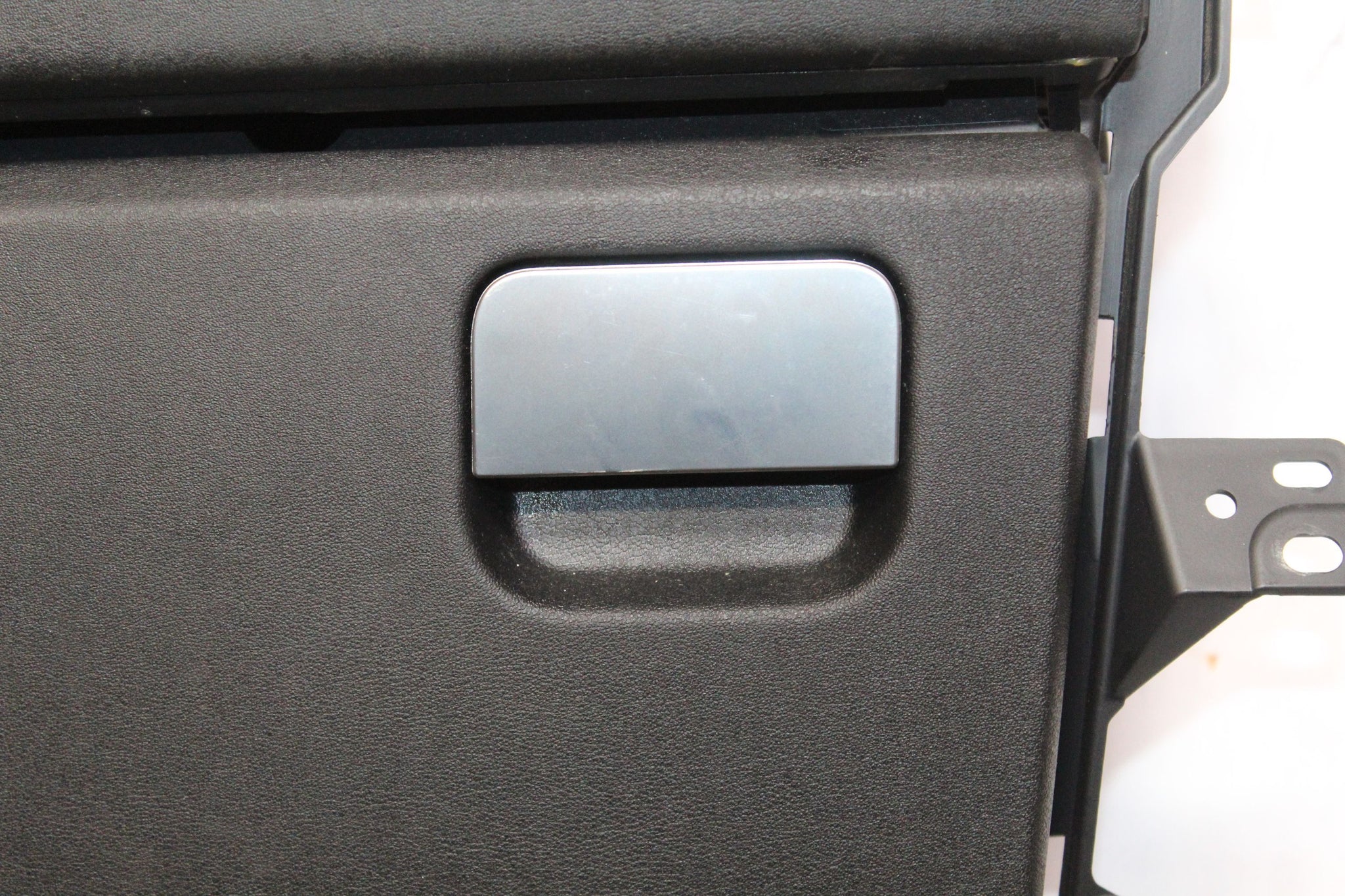 2009 LAND ROVER DISCOVERY 4 Glove Box AH22-14K016-AA