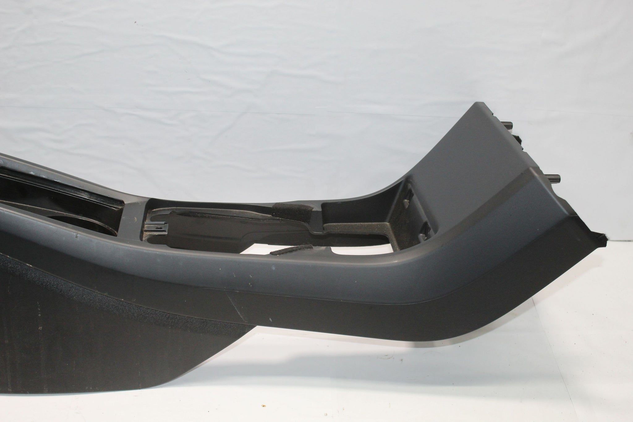 2015 VOLVO V40 Centre Console Armrest