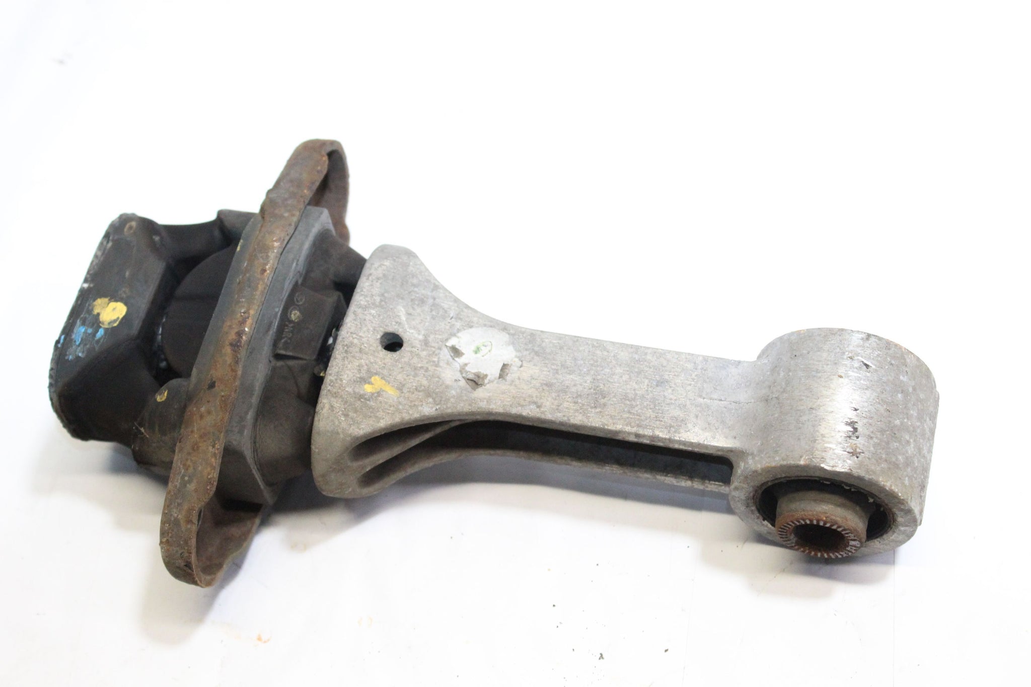 2017 HYUNDAI I20 1.0 Engine Mount