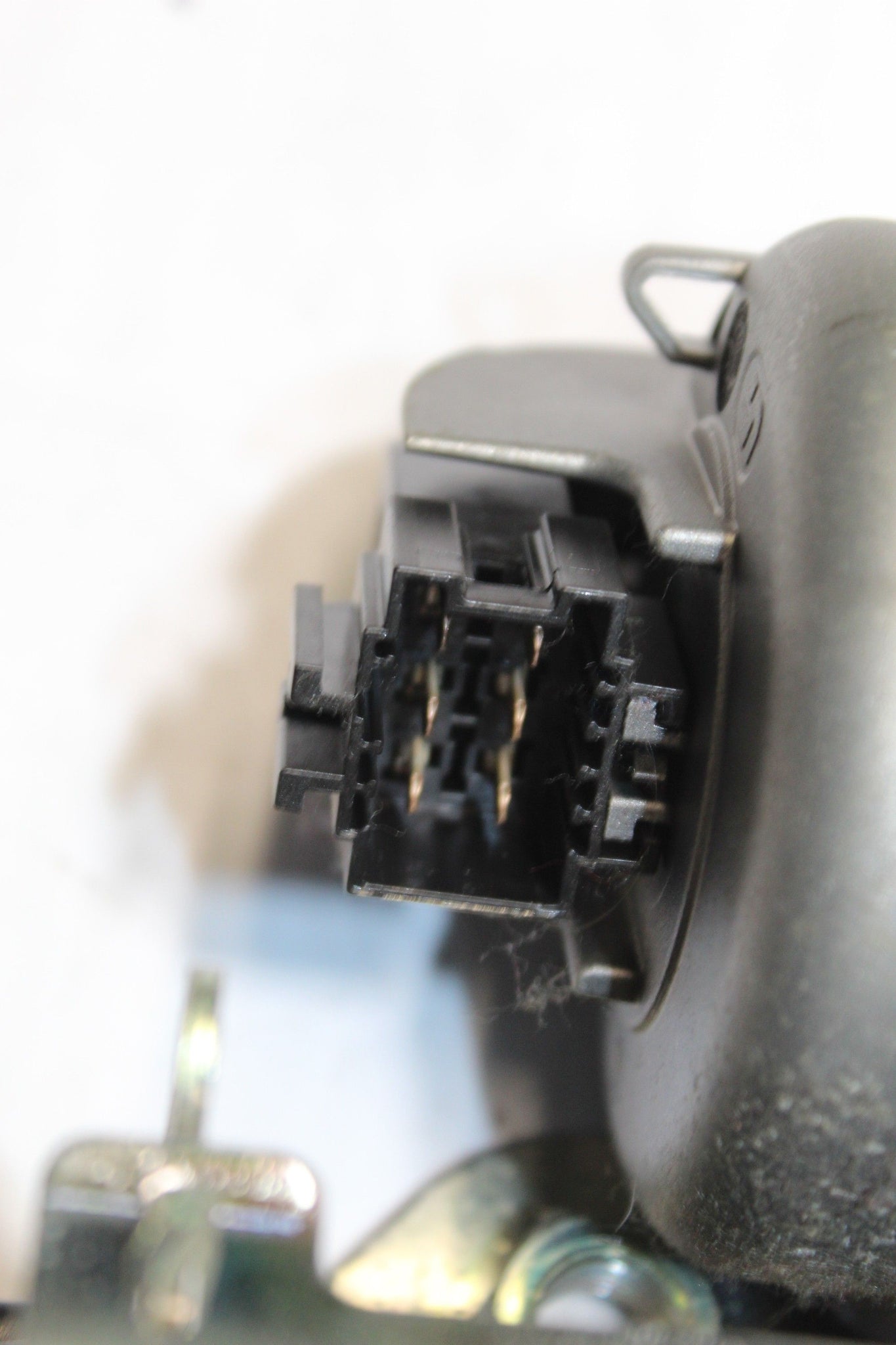 2007 MERCEDES W251 R320 Left side Front Seat Belt