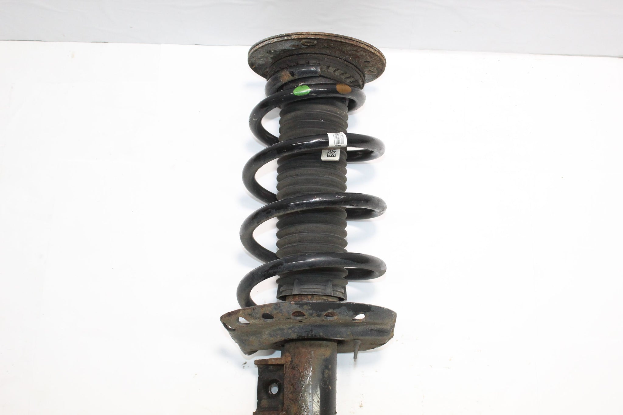 2016 RANGE ROVER EVOQUE 2.0 Right side Front Suspension Leg BJ32-18045-AD