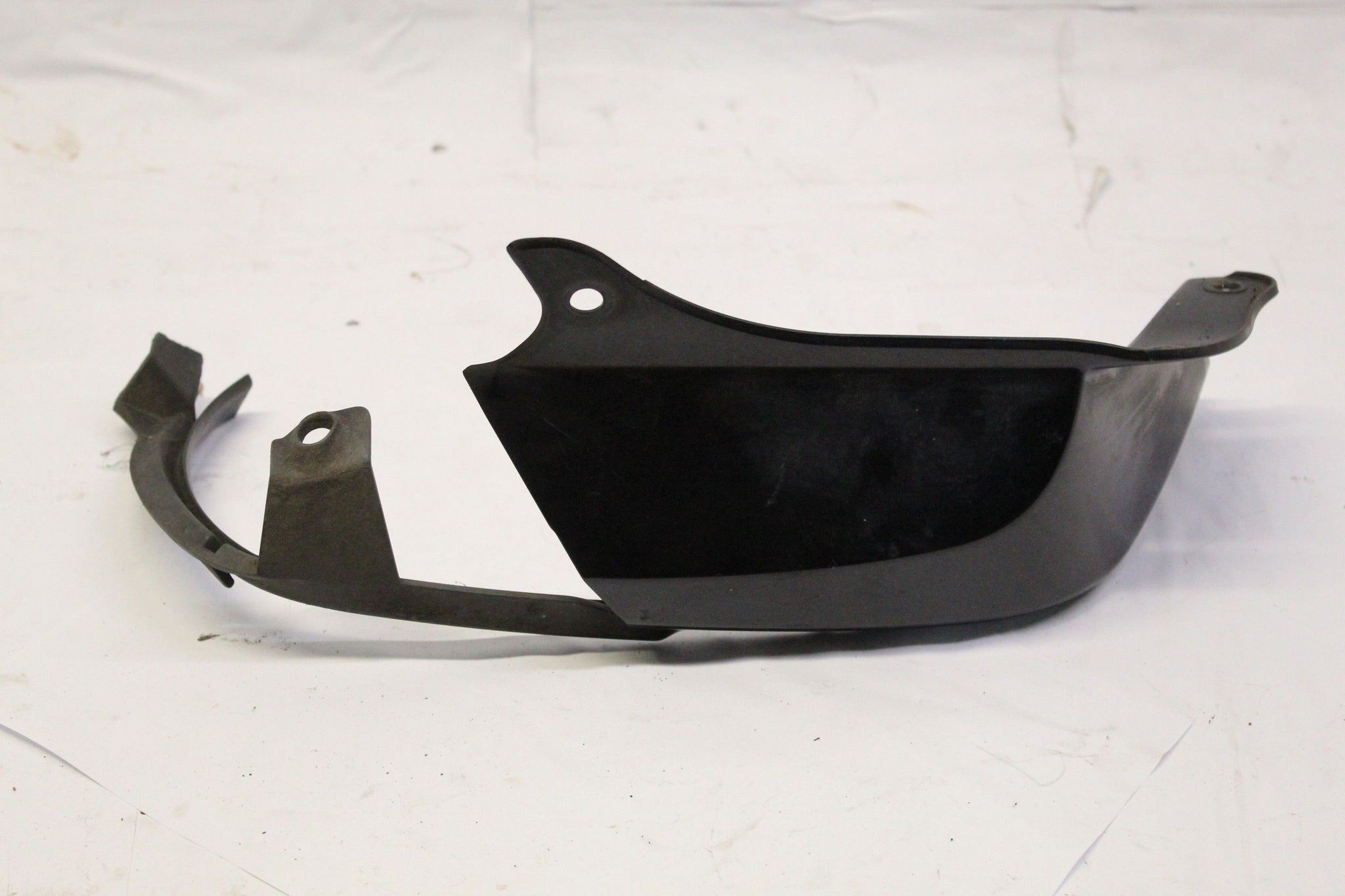 2006 BMW Z4 Left side Rear Tail Light Bracket