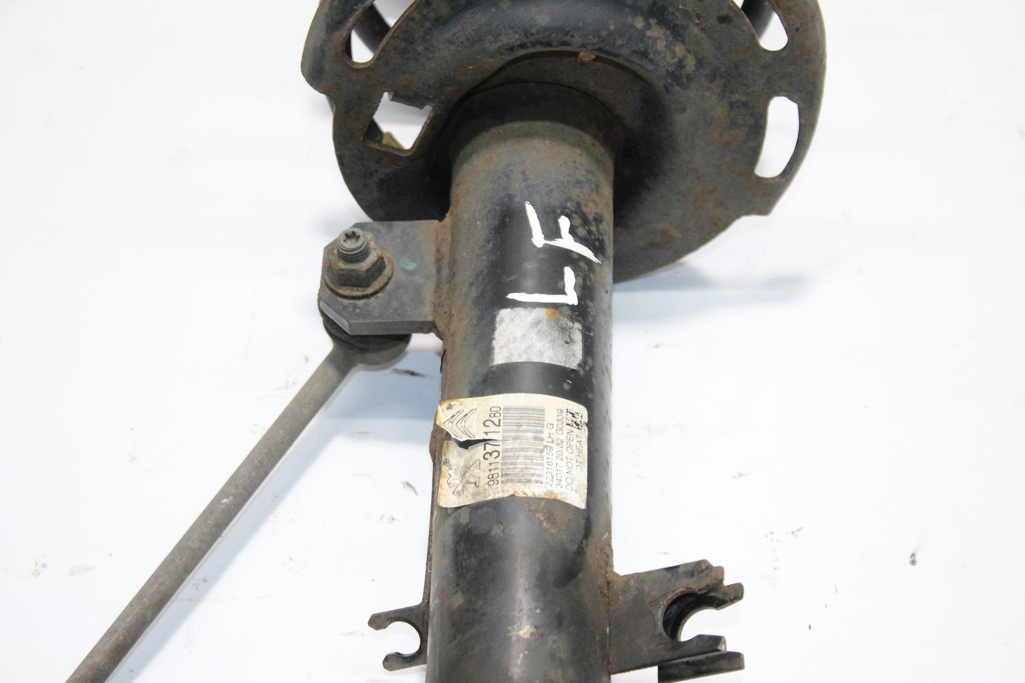 2018 CITROEN C3 MK3 1.2 Left side Front Suspension Leg 9811371280