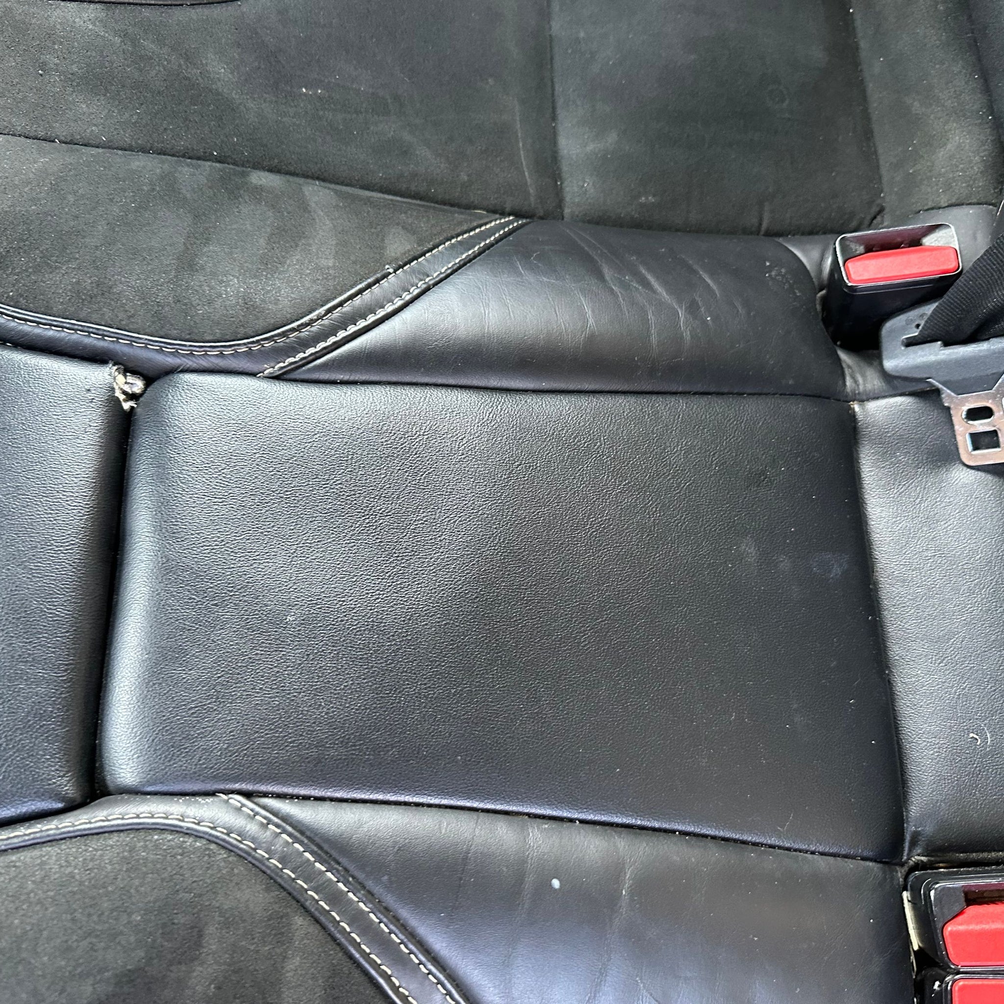 2015 VOLVO V40 R DESIGN REAR SEATS