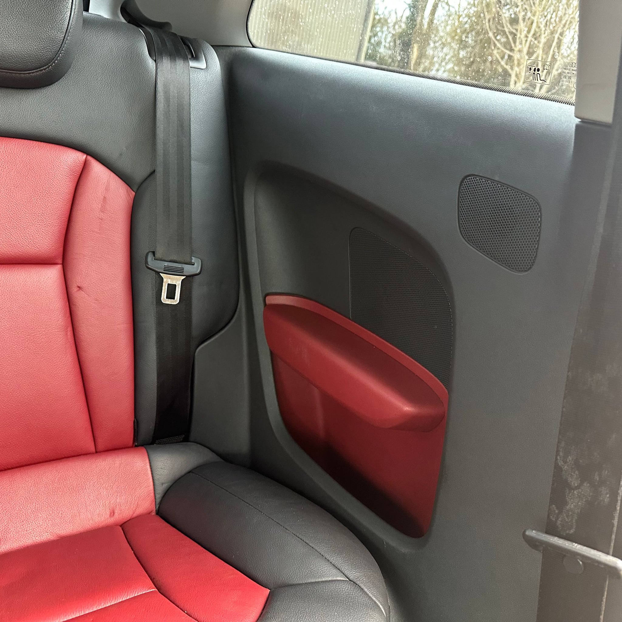 2011 AUDI A1 RED INTERIOR SEATS DOOR CARD PANELS