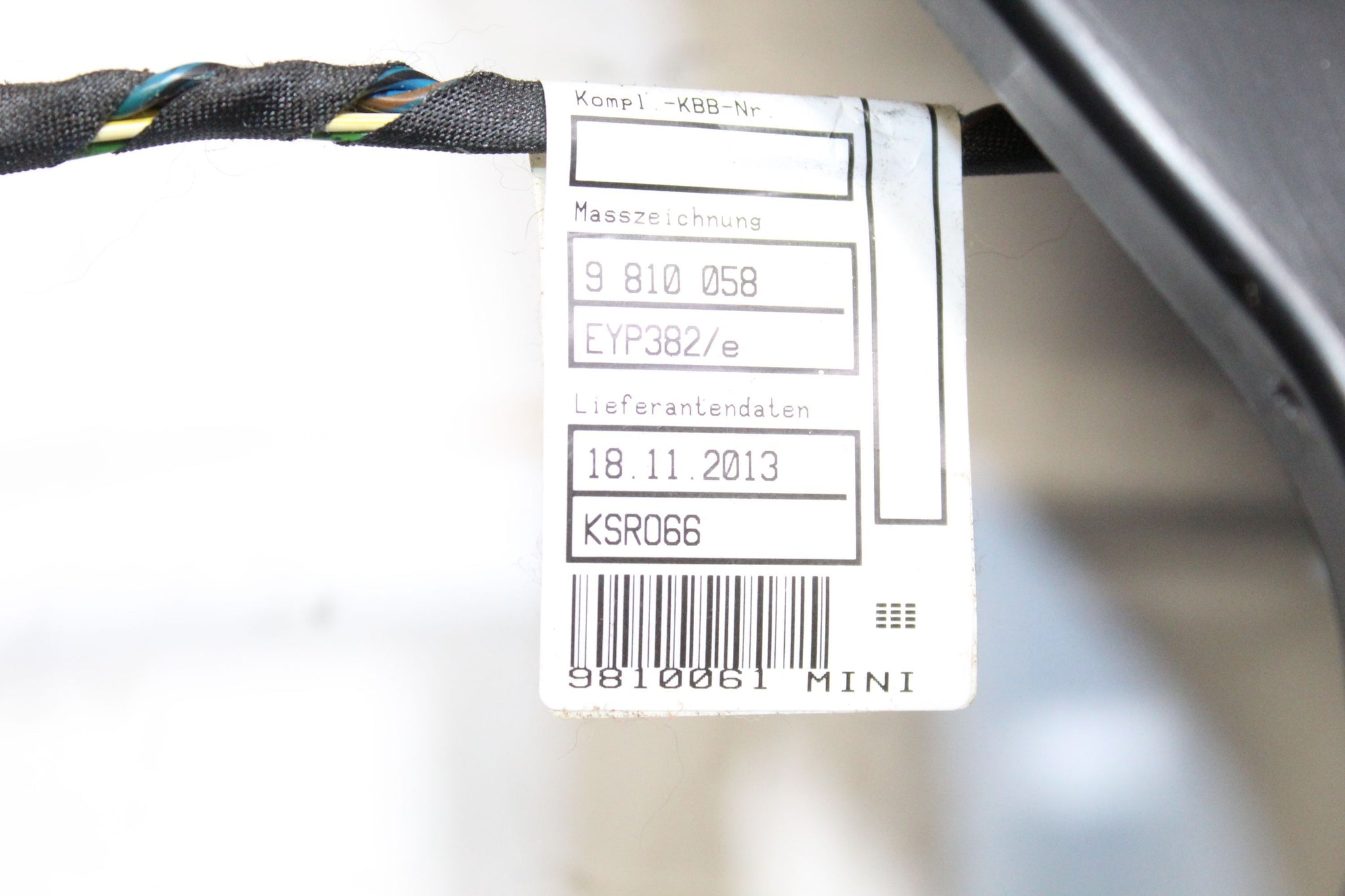 2014 MINI PACEMAN R61 Left side Rear Quarter Panel Card