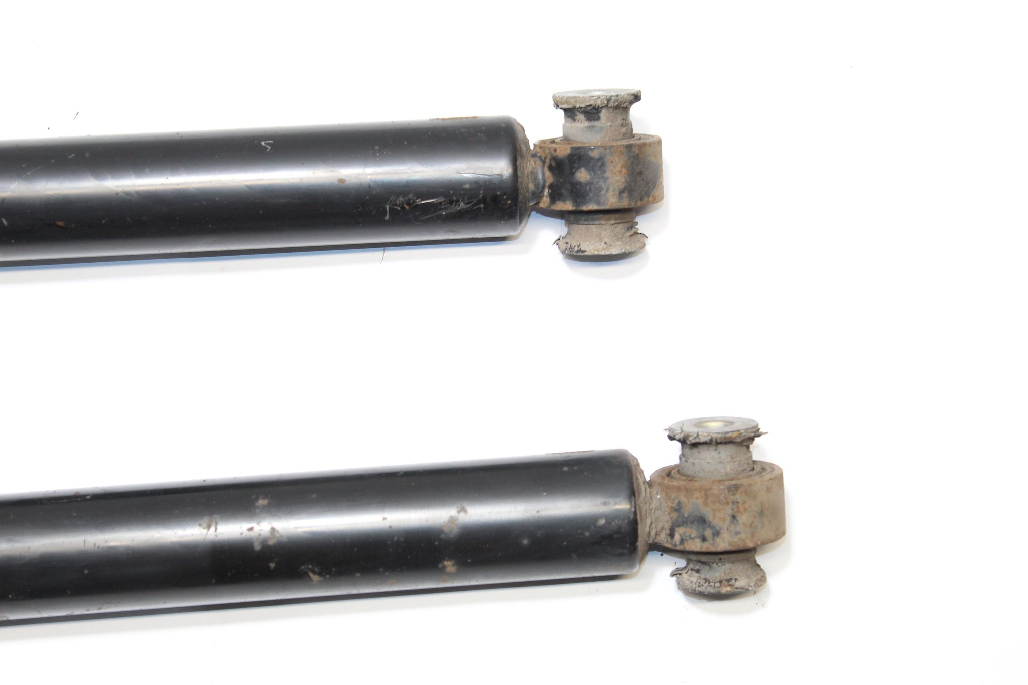 2017 JAGUAR F PACE 2.0 Rear Shock Absorber Pair GX73-3K036-BA